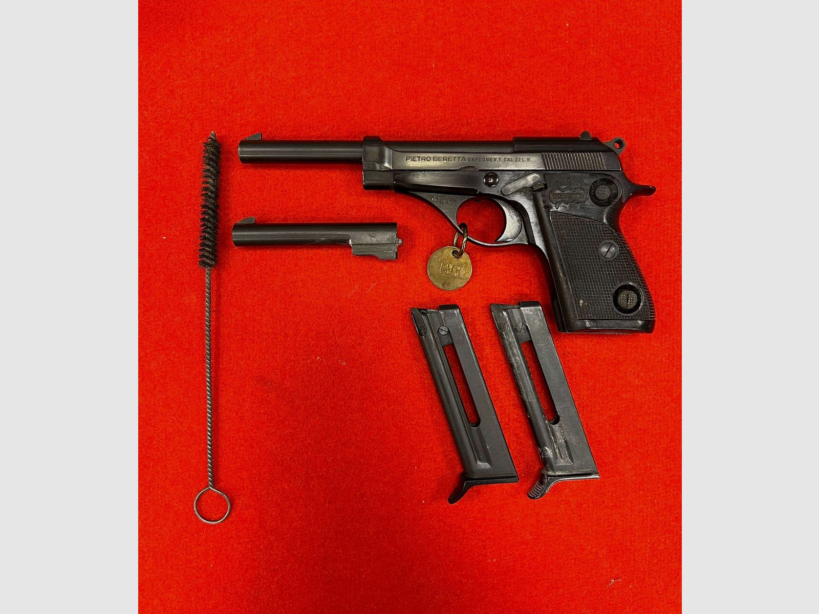 Pistole Beretta 72 Kaliber .22 L.R., Bild 2 von 3