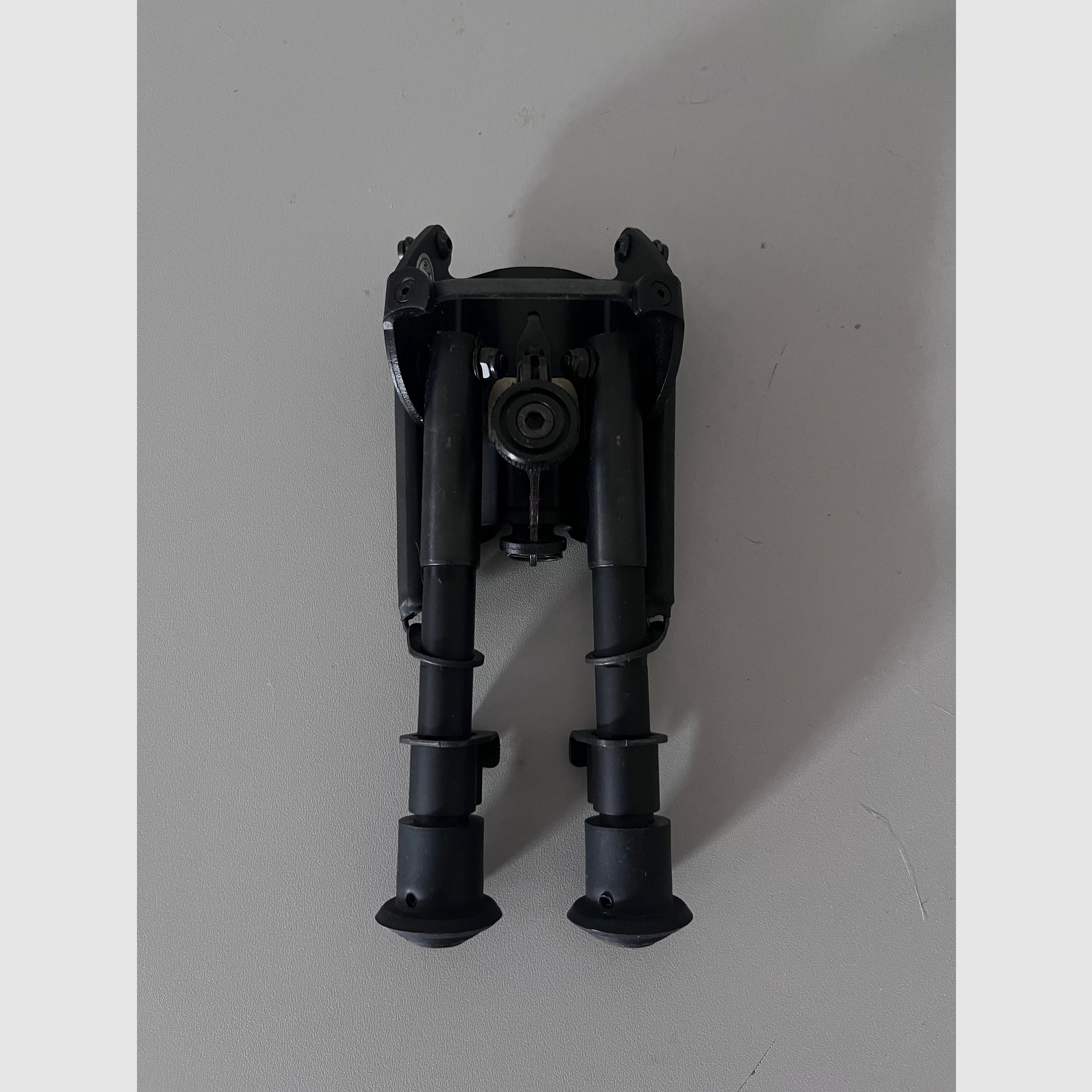 Bipod Hawke