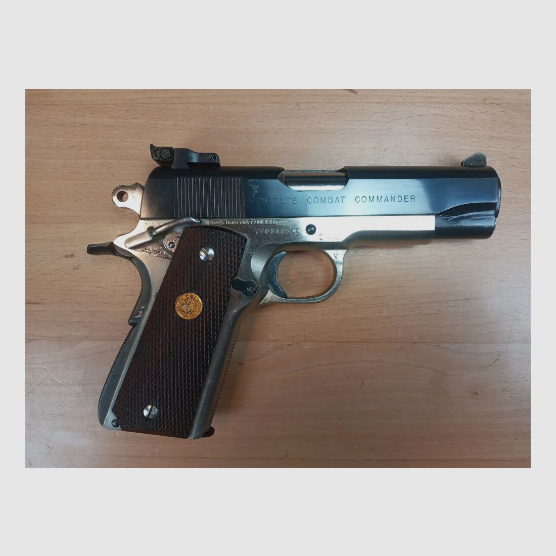 Colt Commander série 70, image 2 sur 7