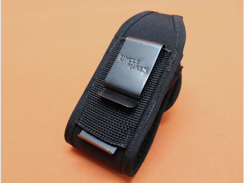Funda para teléfono Nokia de Uncle Mike (8855-1): Cordura negra / bolsa para móvil con acolchado interior / lazo para cinturón