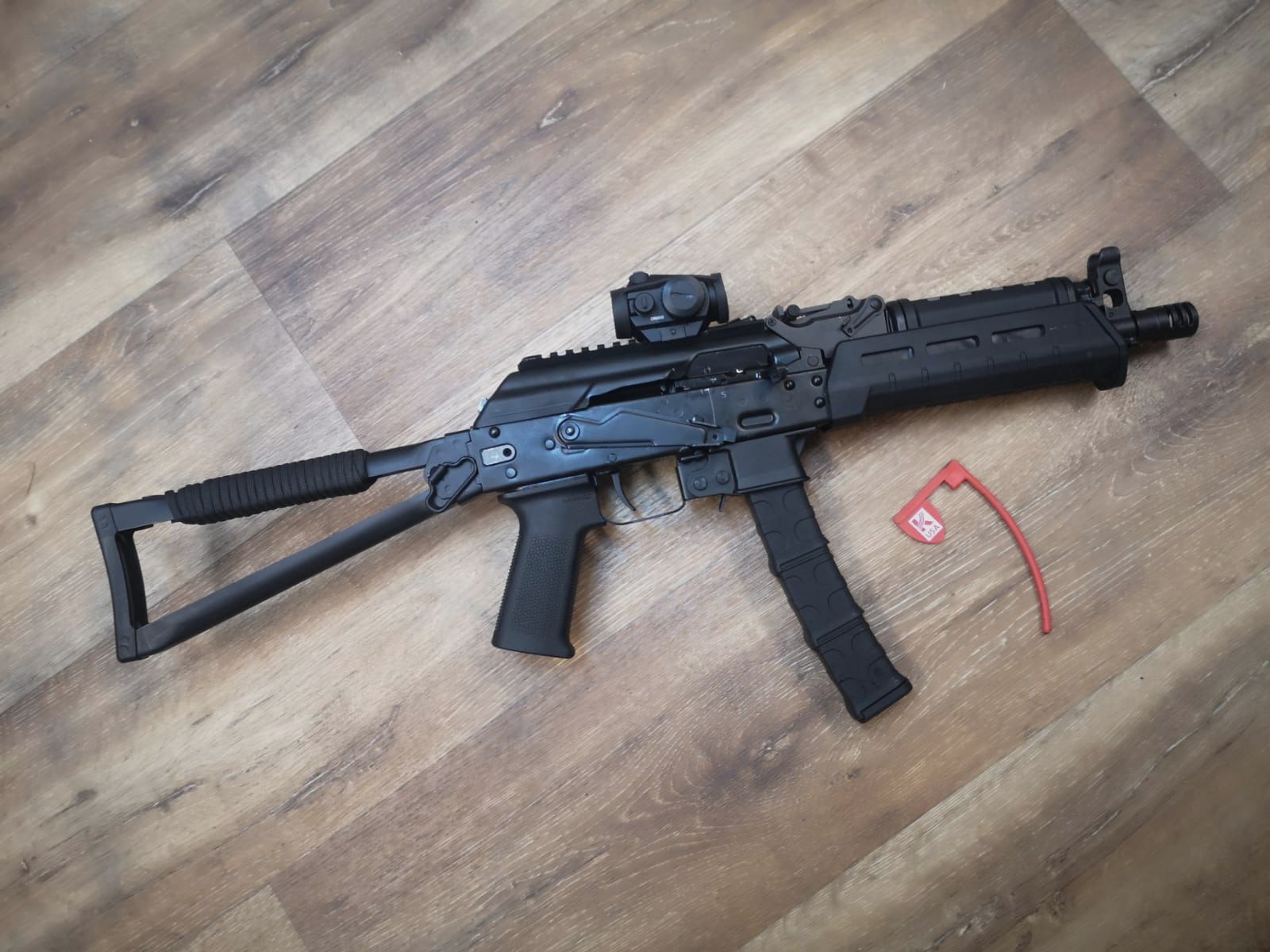 Kalaschnikov USA - KR-9 SBR Sport, carabine semi-automatique en calibre 9mm Luger, PCC, avec 6 chargeurs, mallette et certificat BKA, état d'origine - Limité