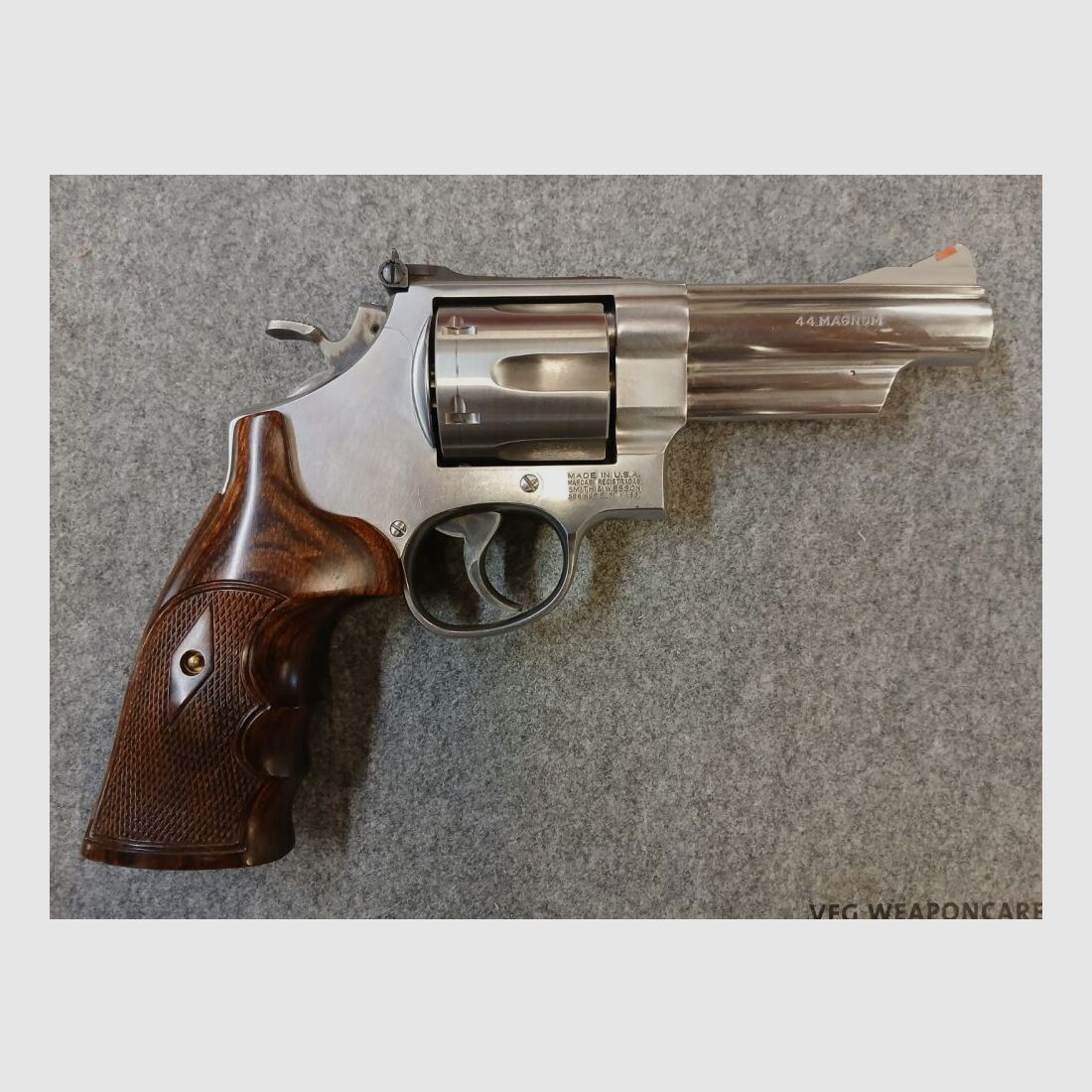 Smith + Wesson 629-4