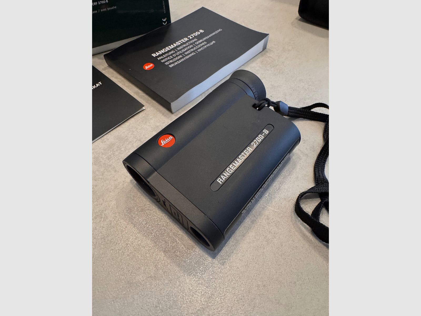 LEICA Rangemaster CRF 2700-B mit Tasche