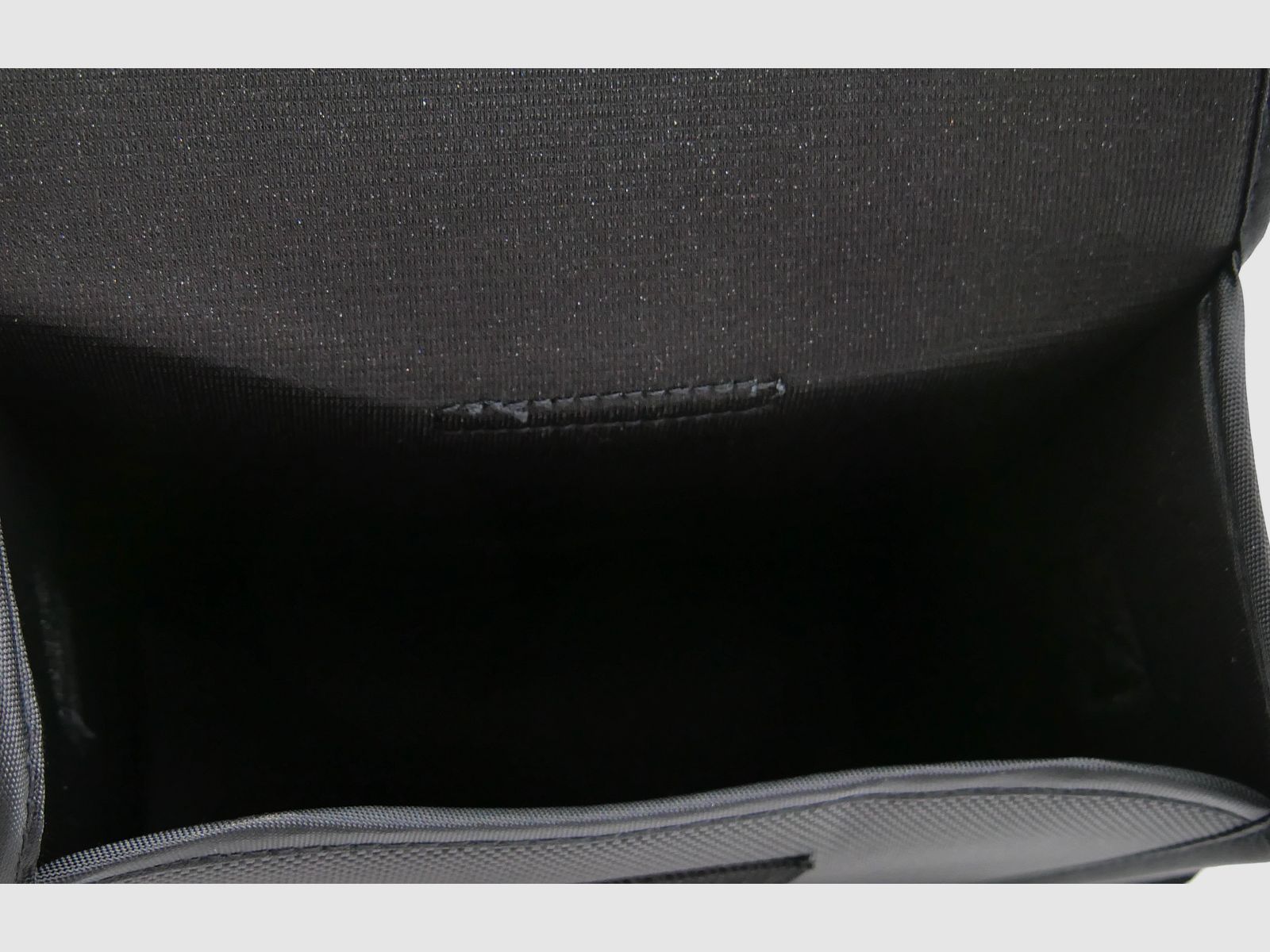 Universale Fernglastasche aus Stoff mit Trageriemen