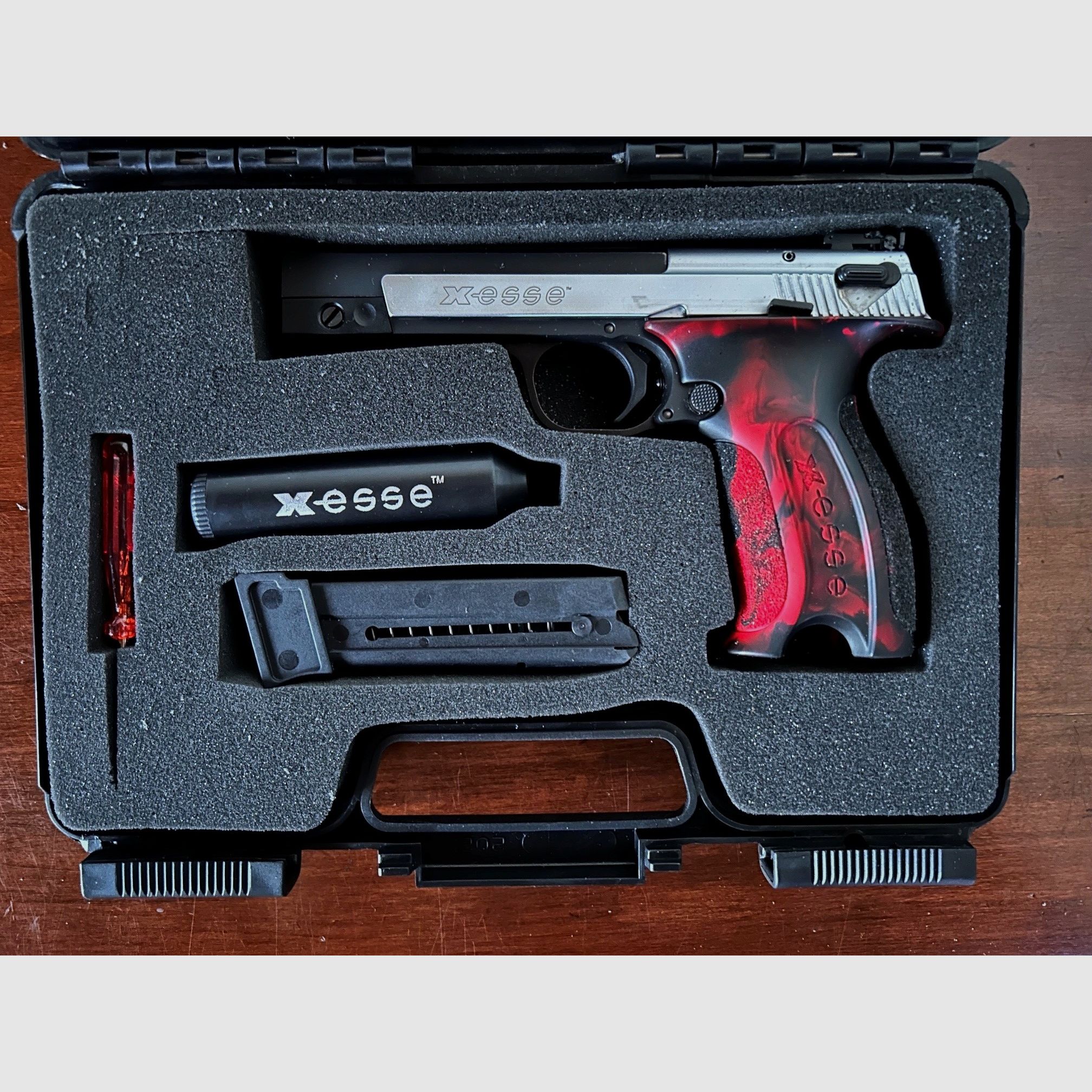 Pistol Hämmerli X-Esse Sport .22 LR – like new – complete with accessories