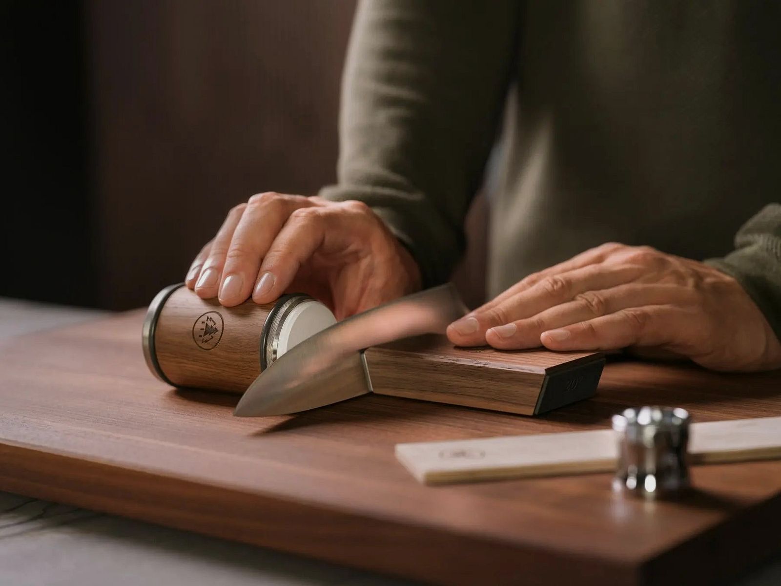 HORL3 Rollschleifer Nussbaum & Magnetschleiflehre