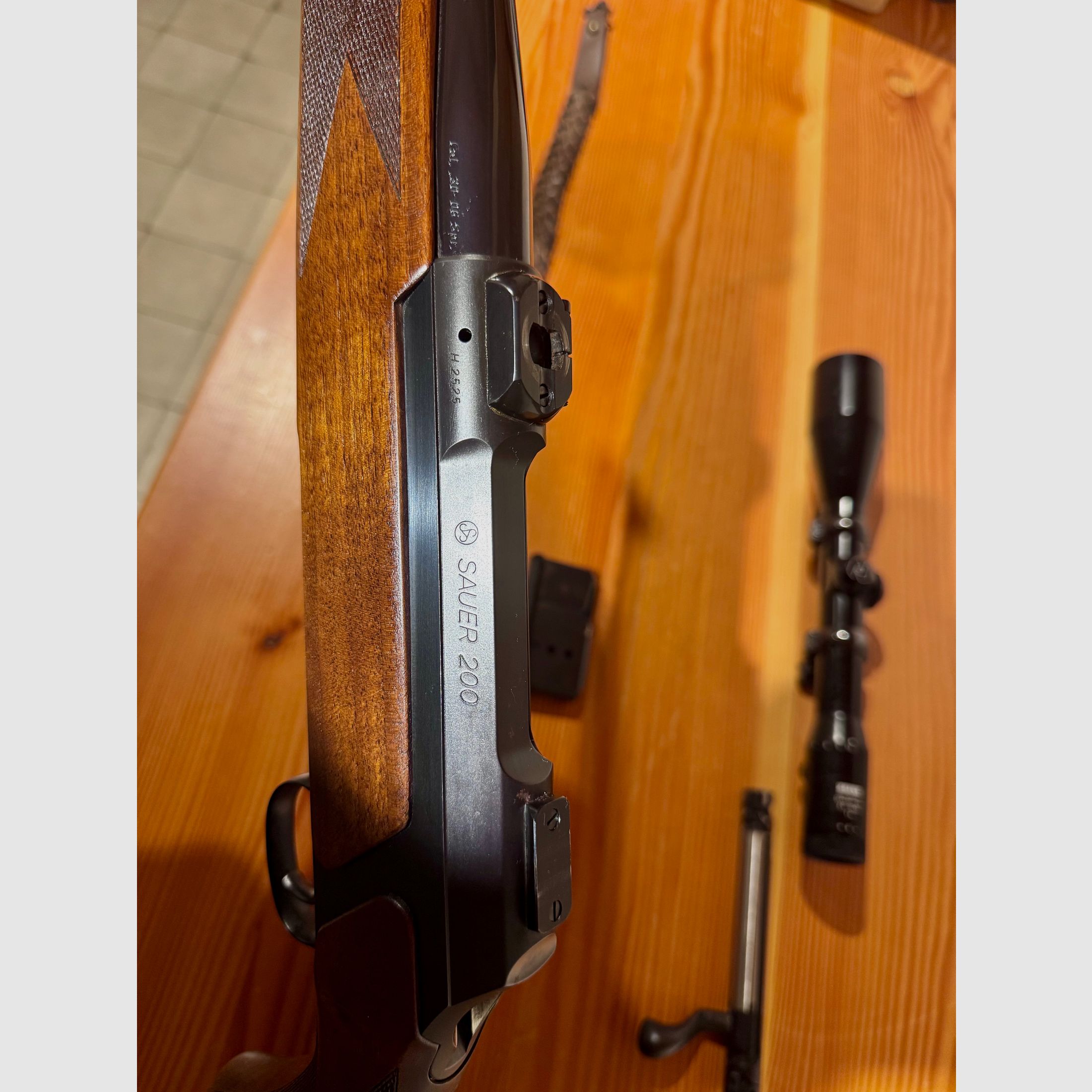 💥 J.P. Sauer & Sohn 200 in kal. .30-06 Spr. | Met ZEISS DIAVARI-ZA 2,5-10x52 | Weinig geschoten!