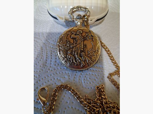 Taschenuhr mit Jagdmotiv 