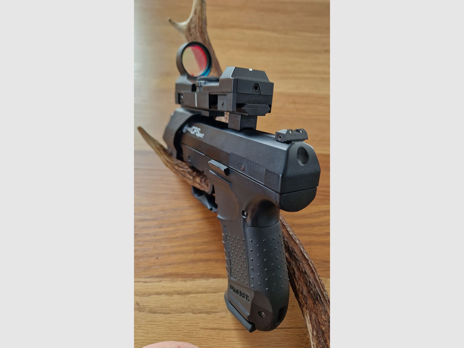 Umarex CPS Sport con punto de luz pistola de aire CO2