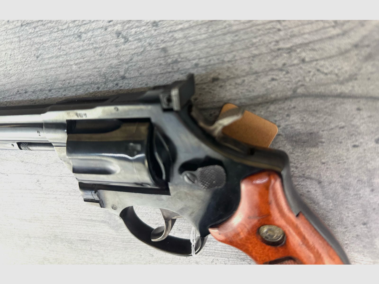 Taurus - Brasil, KK - Revolver .22lr, 6" Lauflänge, Holzgriffschalen