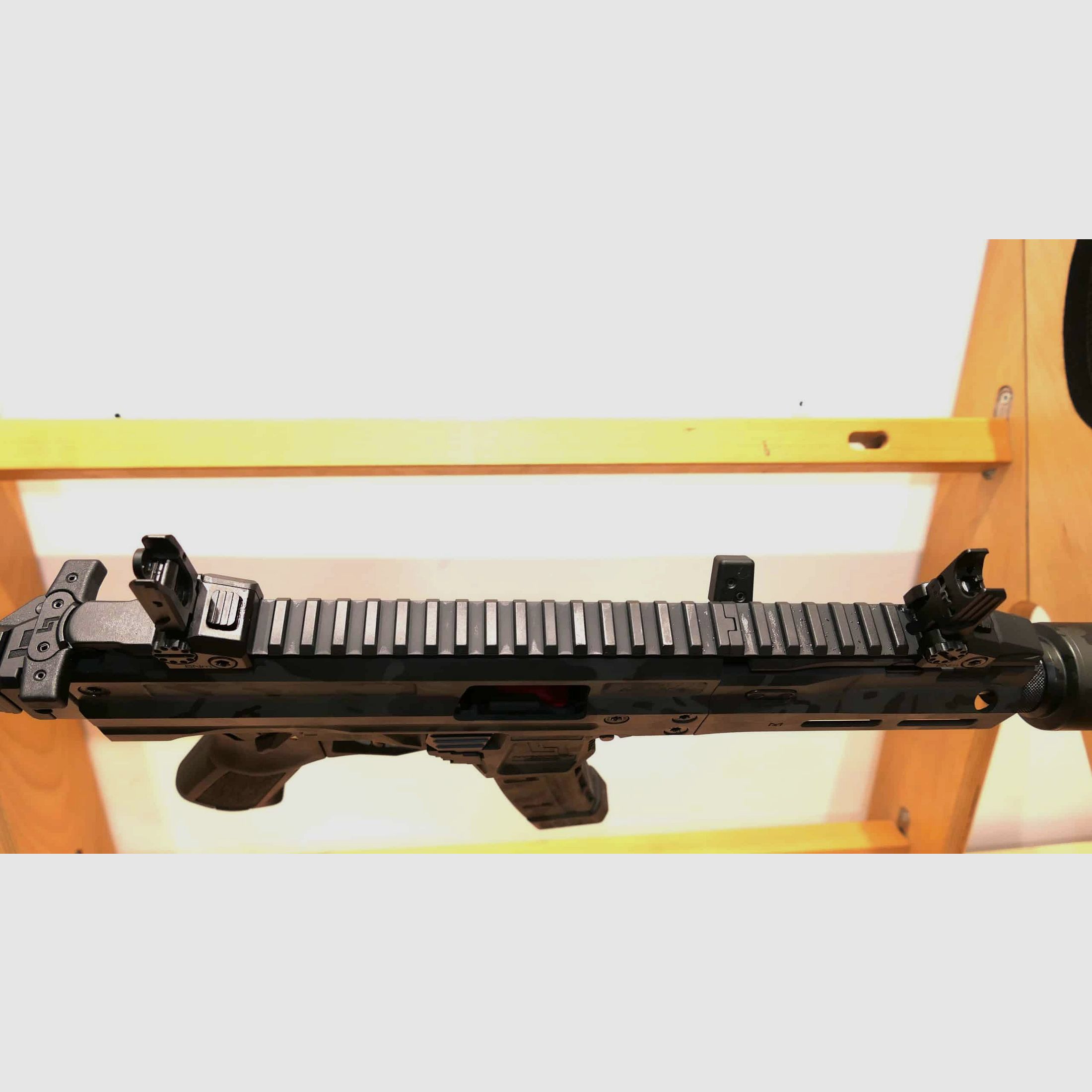 Repetierbüchse Lucansky Arms Stinger 9 Custom GLF mit Schalldämpfer BT Kal. 9×19, Bild 5 von 10