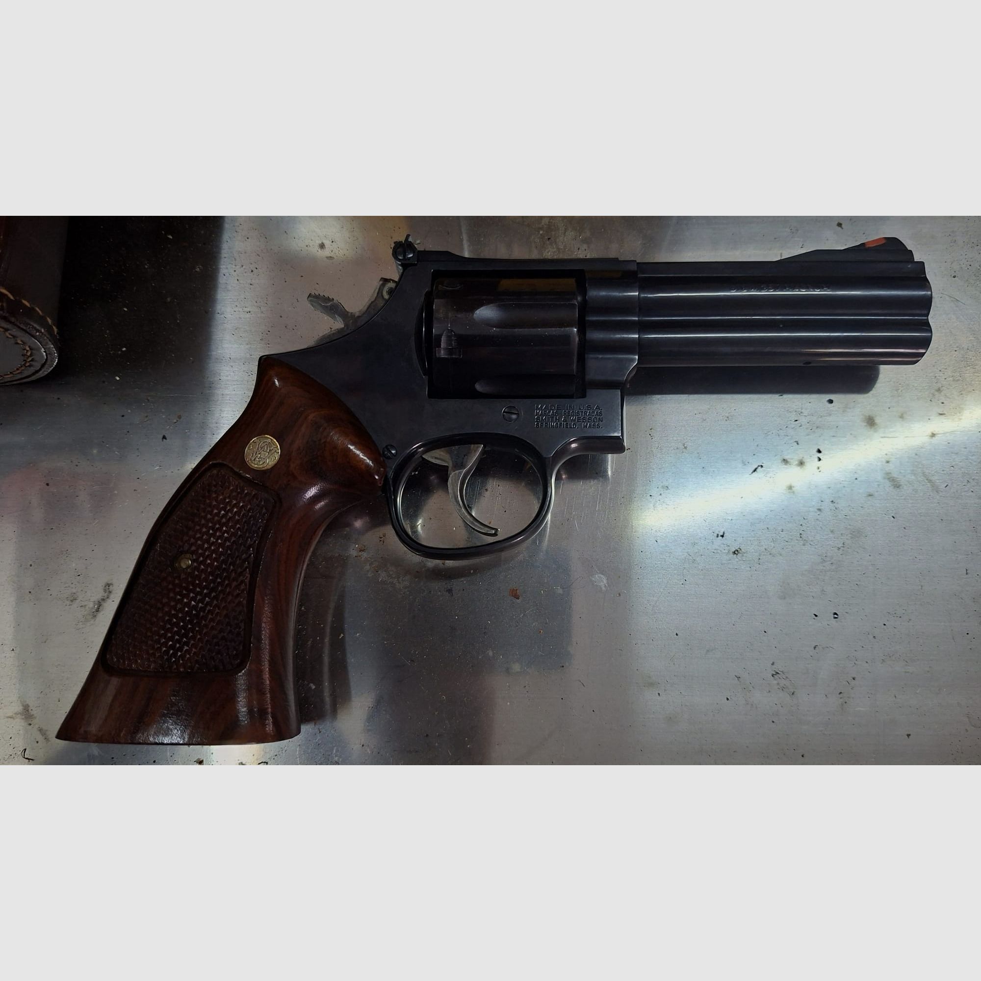 Blaser K95 30-06 mit Wechsellauf .222 und 2 Zeiss Objektiven und 1x Rotpunkt / Merkel 20/76 / S&W .357 Magnum / Waffenschrank A/B