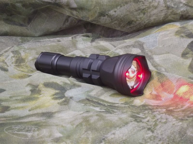 Waidmann 380 lumens LED lampe torche de chasse à zoom, image 1 sur 2