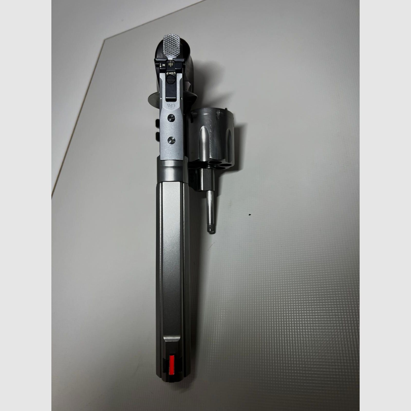 Smith & Wesson 629-5 Performance Center .44 Magnum – Sammlerstück mit Power und Stil