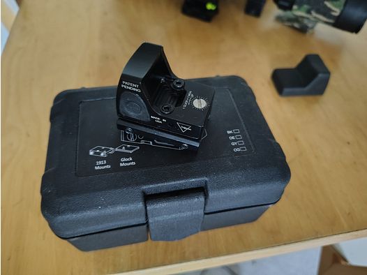 RM07 Style Mini Red Dot – robusto mirino in alluminio per pistole Airsoft / GBB