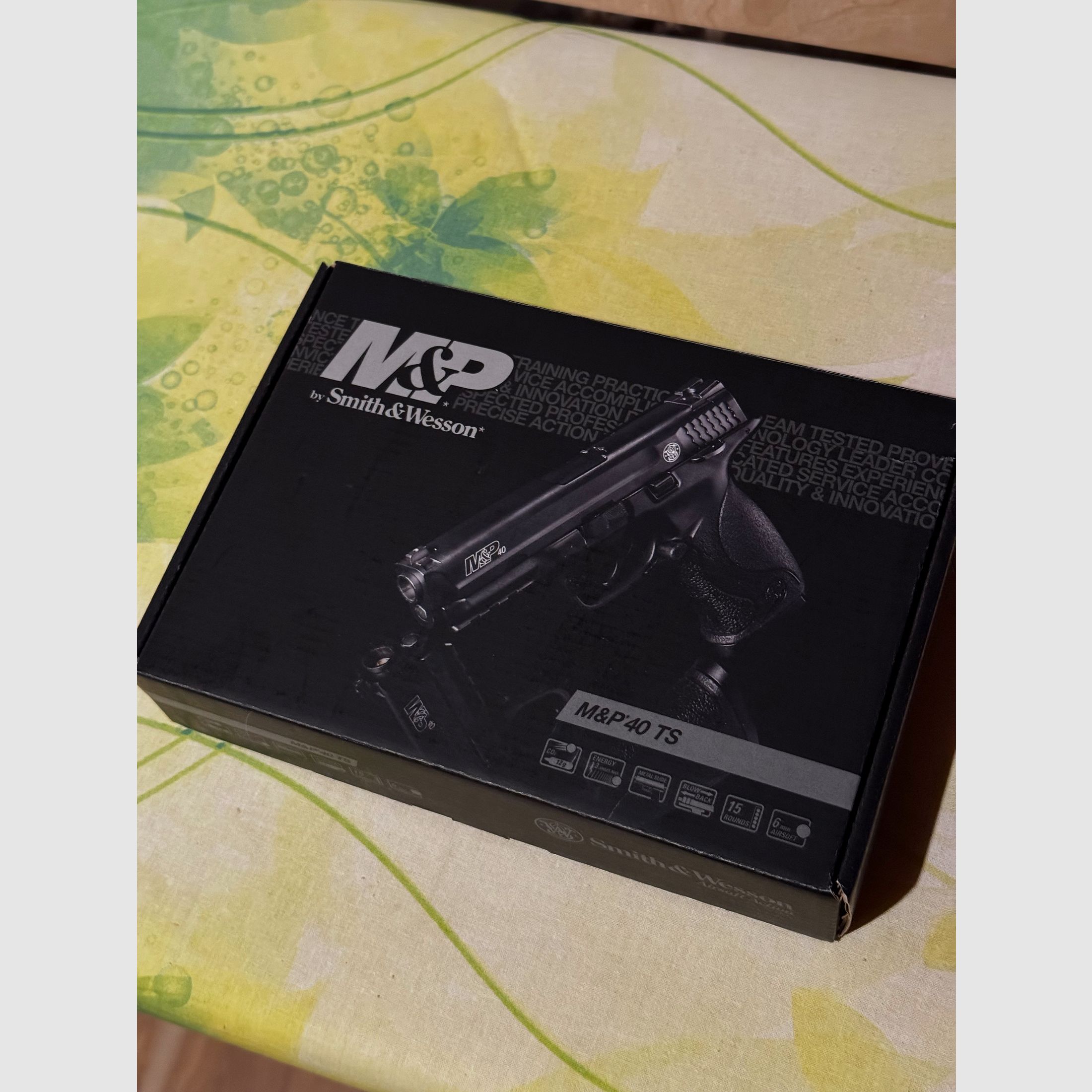 Smith & Wesson M&P 40 6mm GBB Airsoft