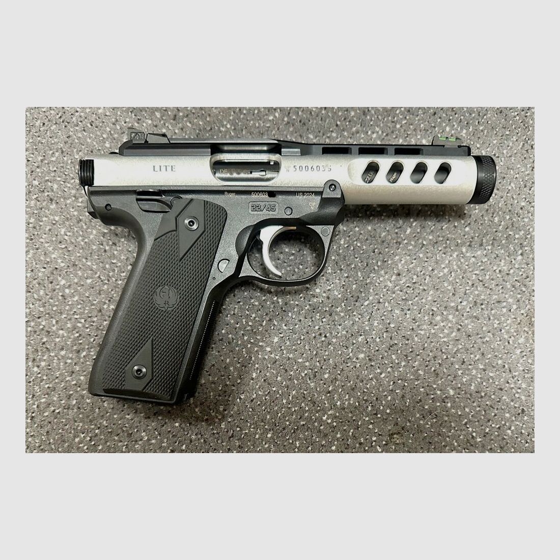 Ruger Mark IV 22/45 LITE