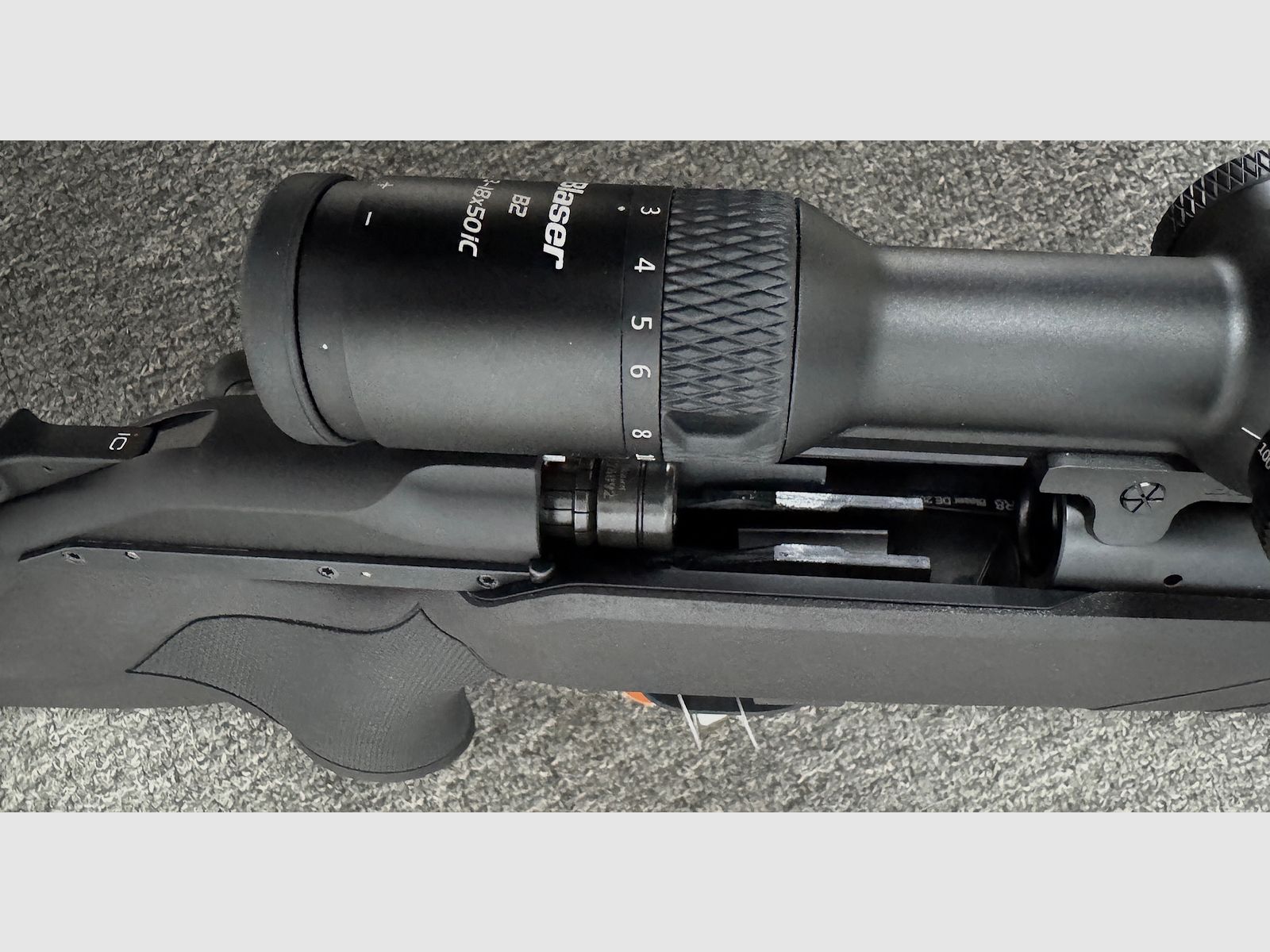 Blaser R8 Professional 2.0 !!left!! - .30-06 + M15x1 + LL 52cm + Blaser B2 3-18x50iC - New weapon