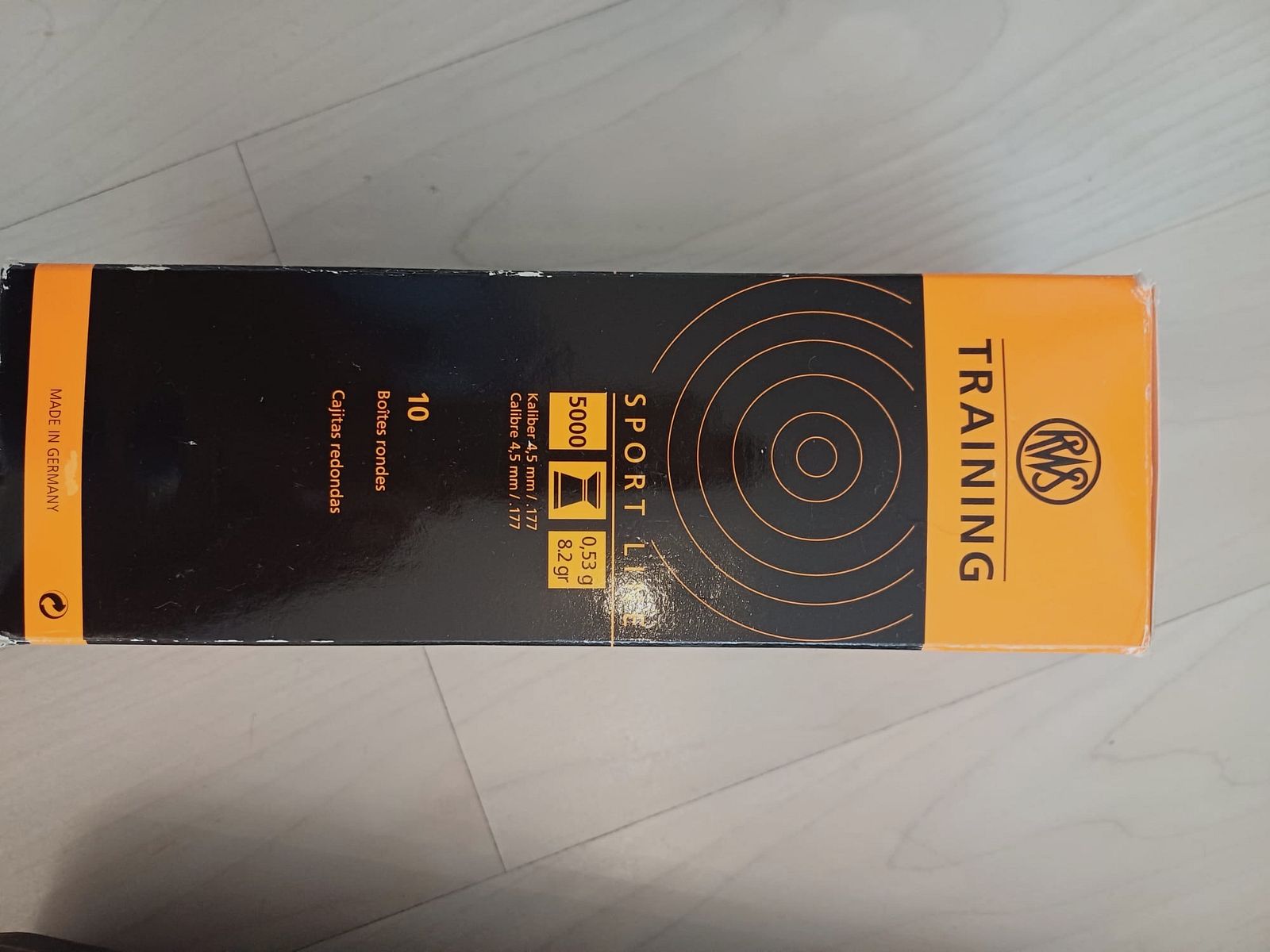 Air pistol Feinwerkbau P55 with 6500 air rifle pellets - Right-handed