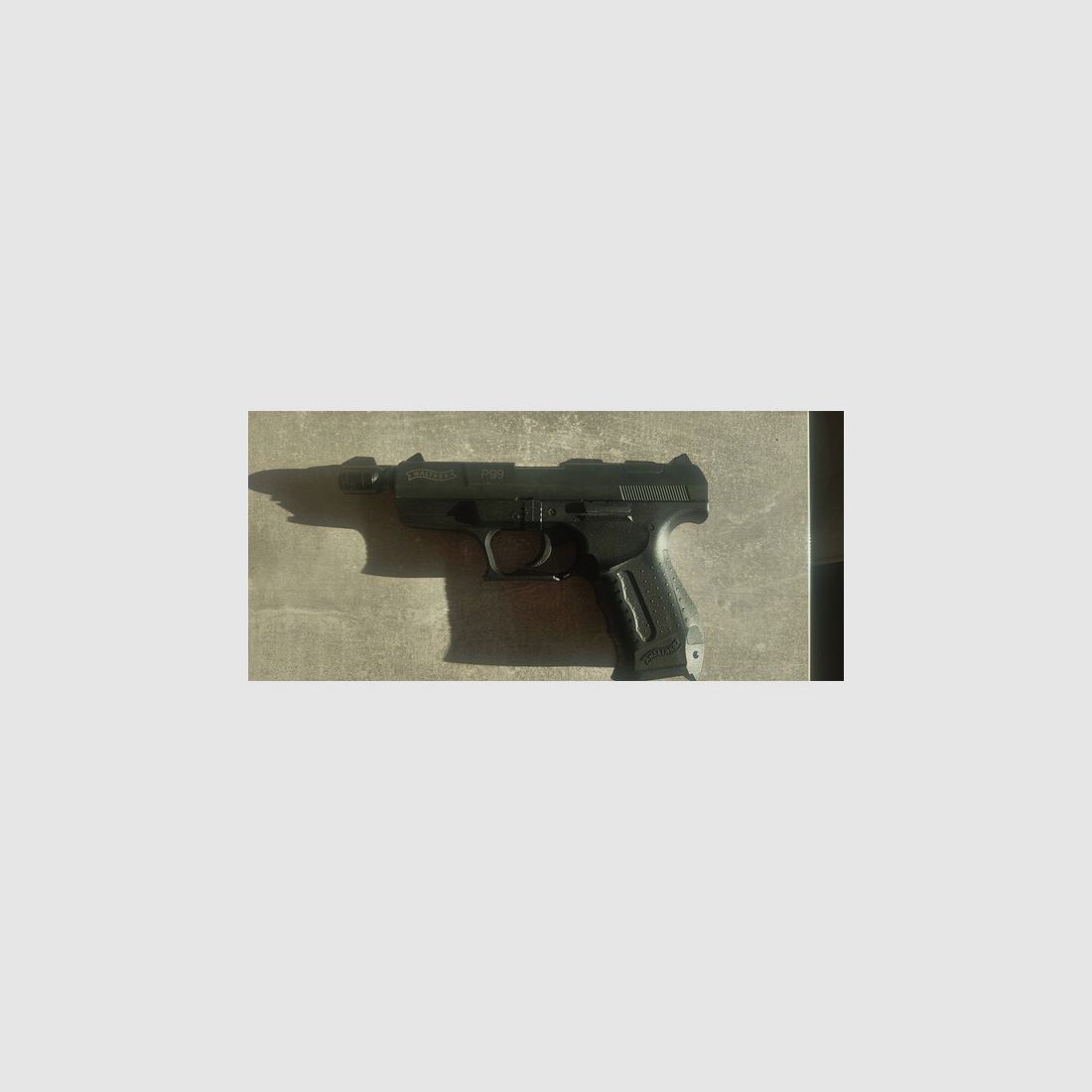 Walther P99 Schreckschuss Pistole 9mm P.A.K.mit Geldkassette