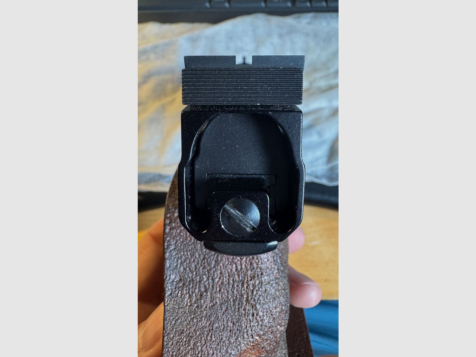 Sportpistole Hämmerli 215 22 lr mit 3 Magazinen