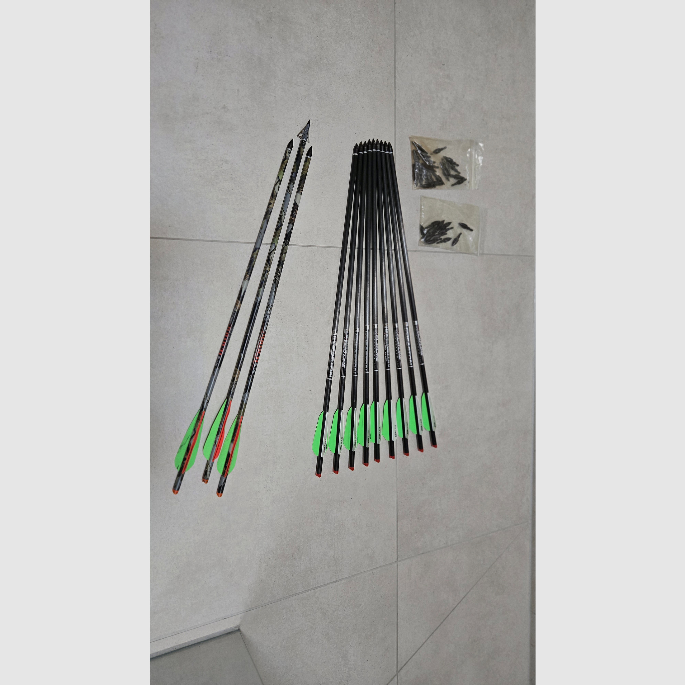 9x Carbonbolzen 22“ Easton Flatline 9,3 GPI mit 125gr Spitzen für Armbrust