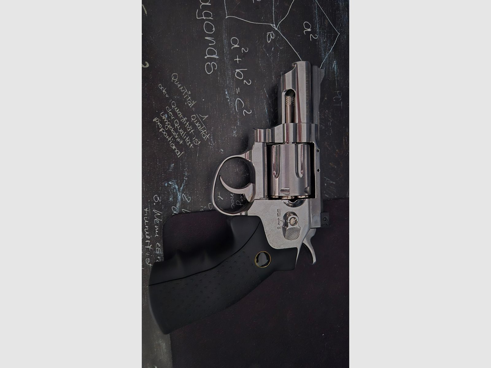 CO2 Revolver