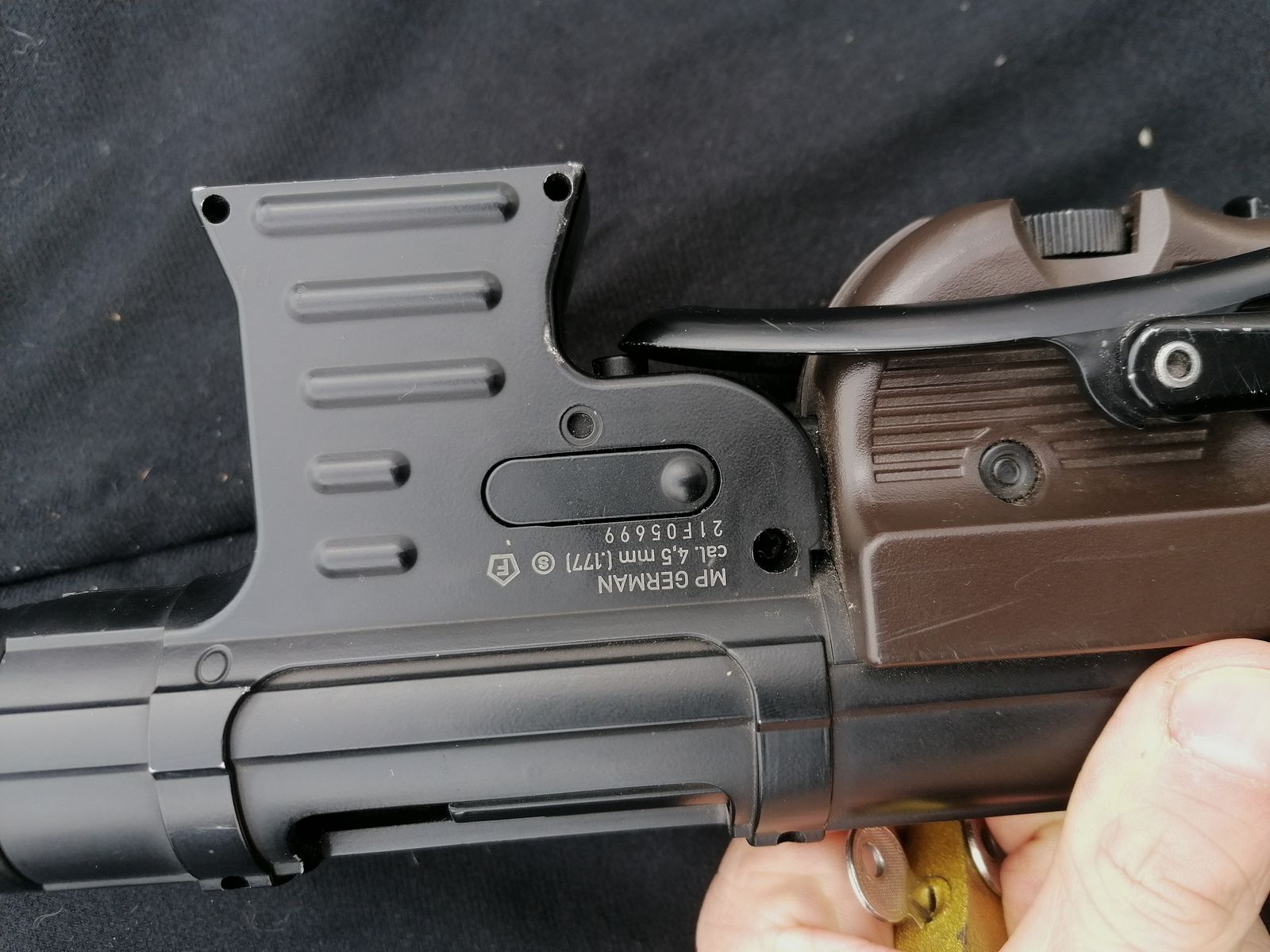 MP Alemán 4,5 mm Rifle de gas
