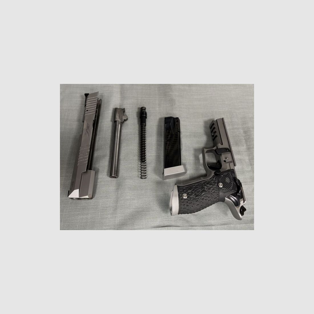 Sig Sauer P226 X-Six Supermatch