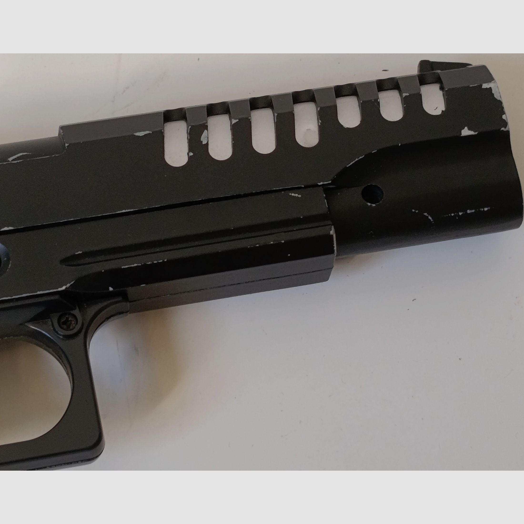 Pistol, airsoft, spring-powered
