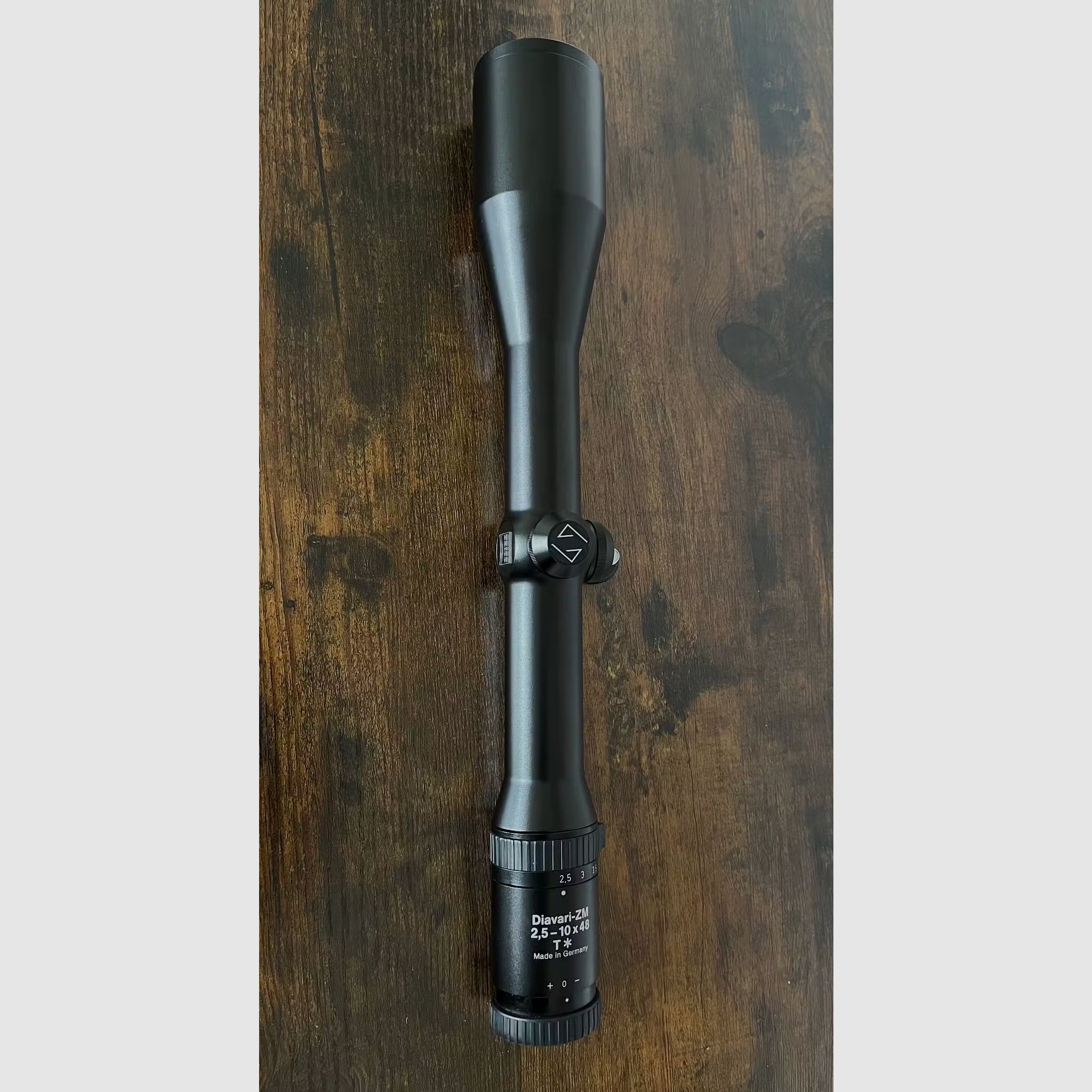 Zeiss Diavari 2.5–10x48 T* with Zeiss internal rail, reticle 1