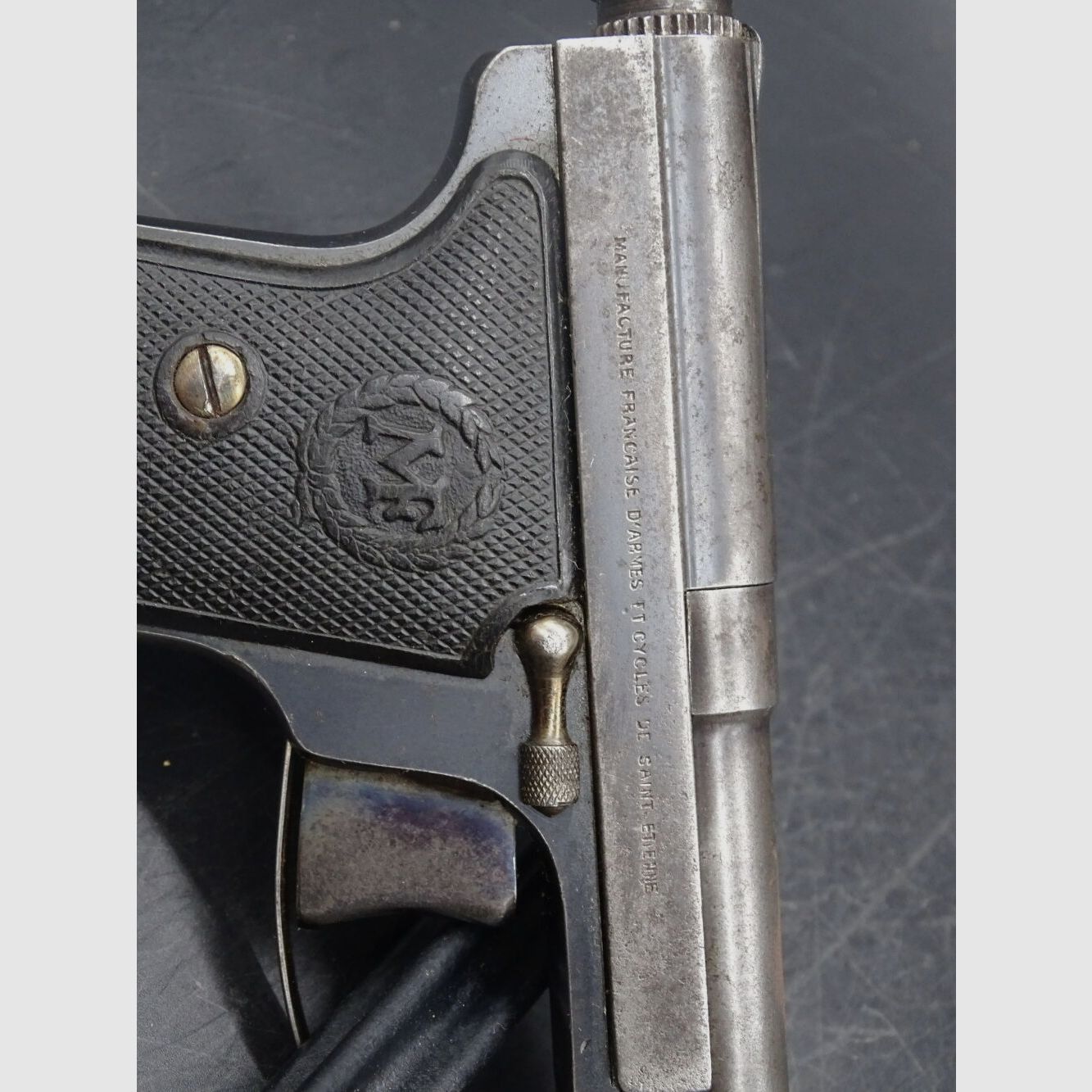 Il Francese Poliziotto No 5 Calibro 6,35mm Browning Poliziotto No 5