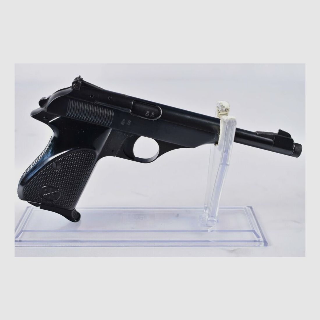 Pistolet Bernadelli 60 .22lr, zdjęcie 2 z 3