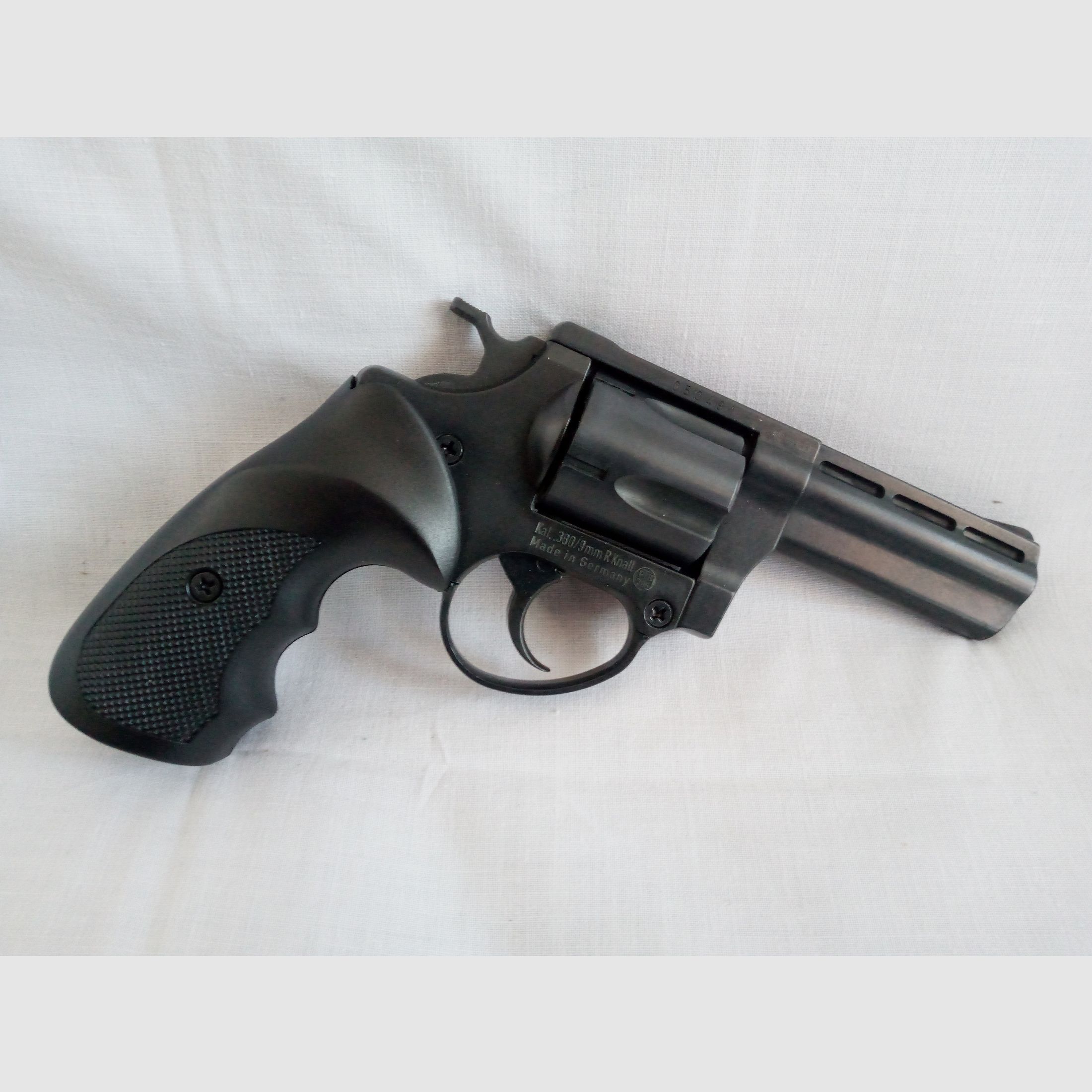 ME 38 Magnum / revolver SRS / 9mm R.K. / brunito