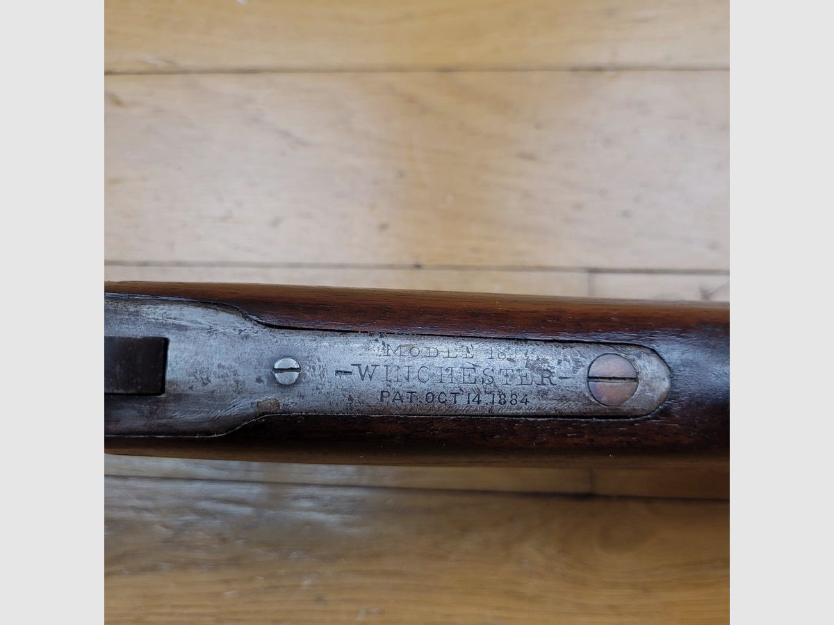 Bella carabina Winchester 1892 – calibro 32WCF / 32-20 – Configurazione carabina da sella – Fabbricazione New Haven 1903 – Belle marcature sulla canna – Mirino regolabile – BE+/TBE, immagine 19 di 33