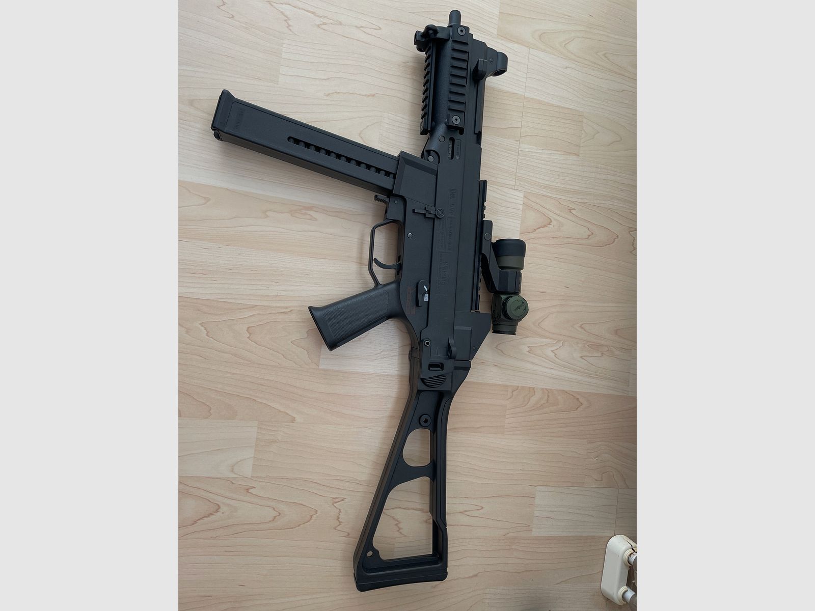 Umarex HK UMP 6mm BB S-AEG ab 18