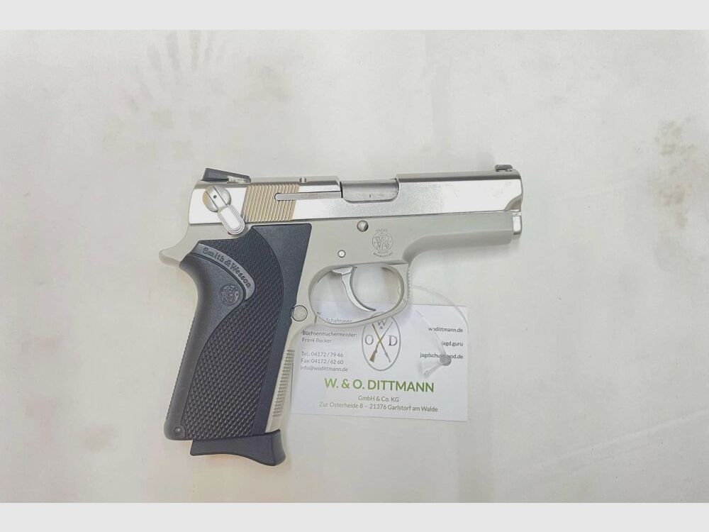 Smith & Wesson - 9mmLuger