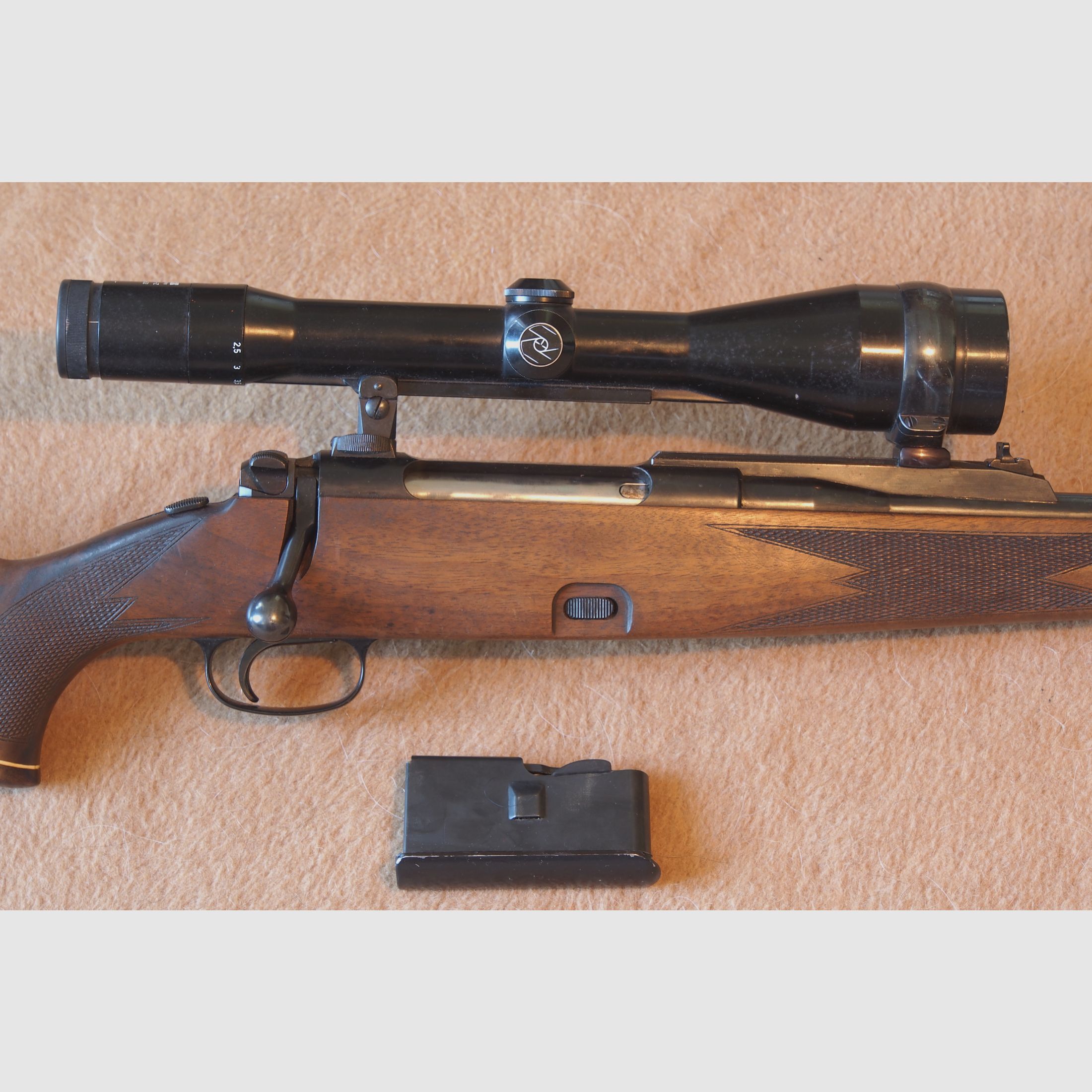 Driven hunt specialist Mauser 77 in top condition