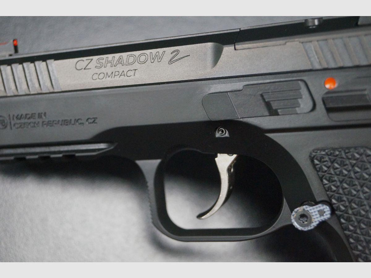 CZ Shadow 2 Compact Swell Black, Bild 6 von 7