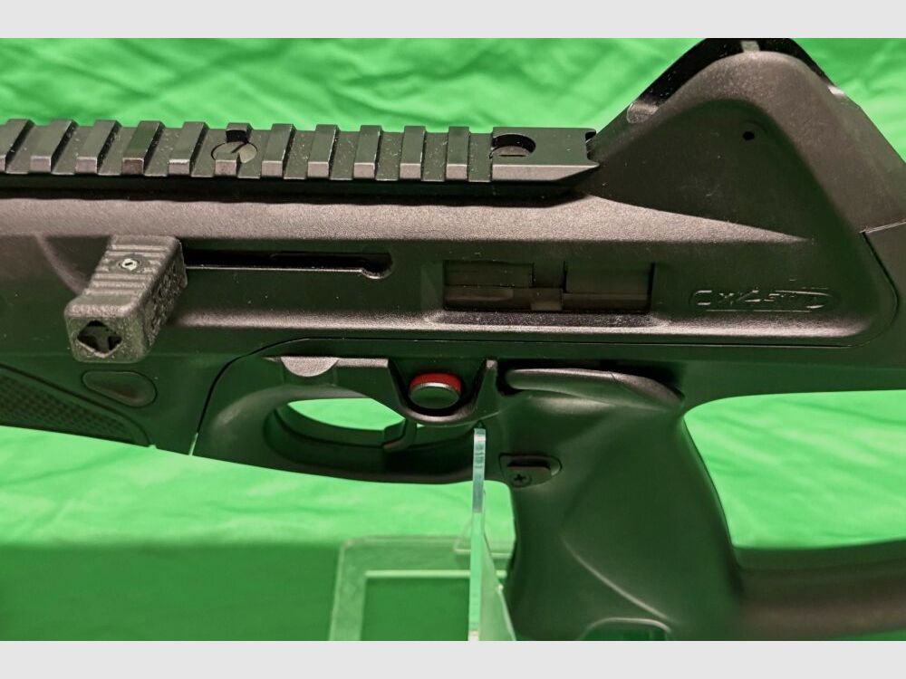 Beretta Cx4 Storm 9mmLuger
