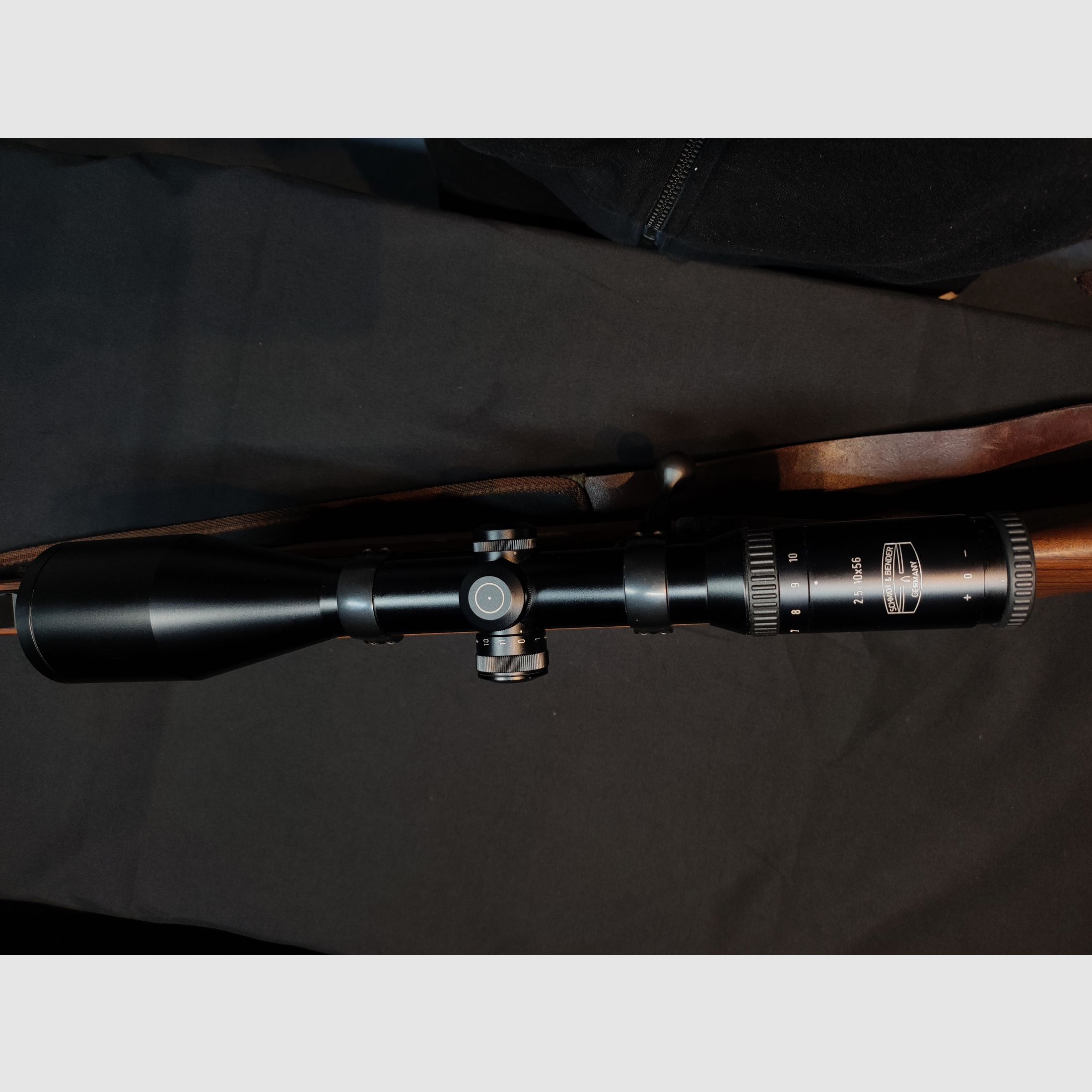 Mauser M94 repeating rifle - .30-06 - Schmidt & Bender 2.5–10x56 - Like new - incl. 183 rounds of ammunition