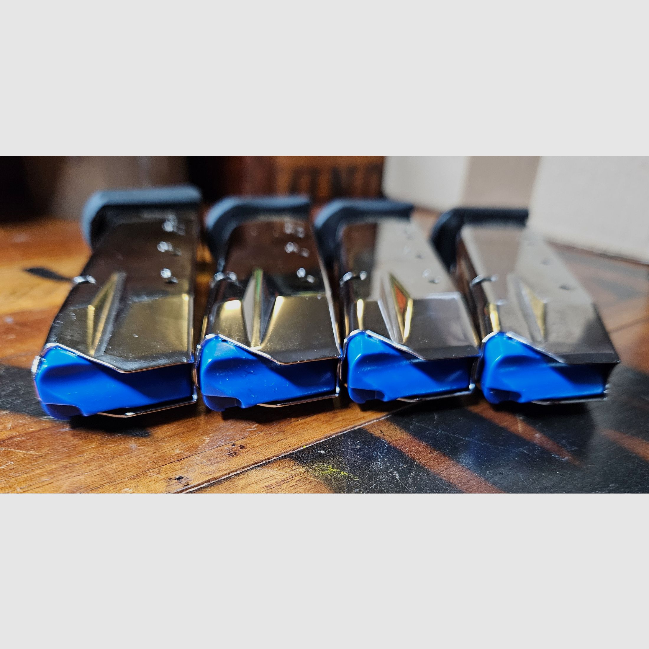 Pistol magazines 9 mm Luger