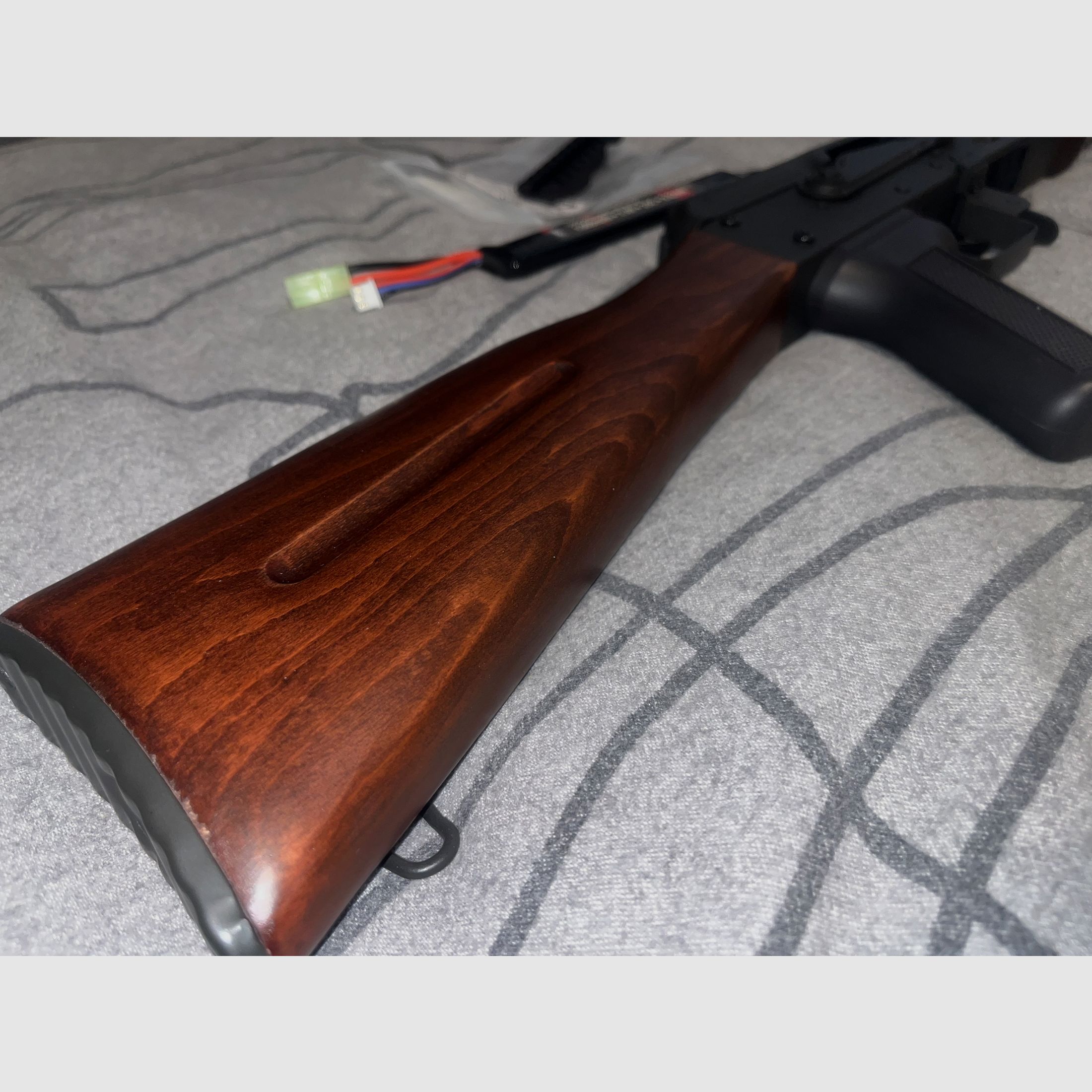AK-74 Vollmetall Echtholz BlowBack S-AEG APS mit Zubehör 