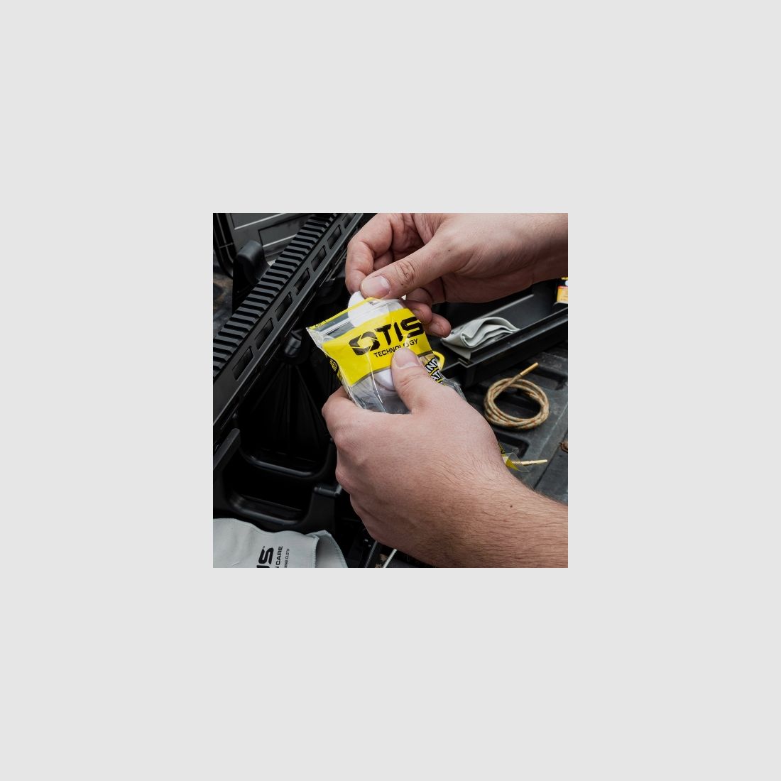 Otis Reinigungspatches 2" für Kleinkaliber .17 - .22 100 Stück