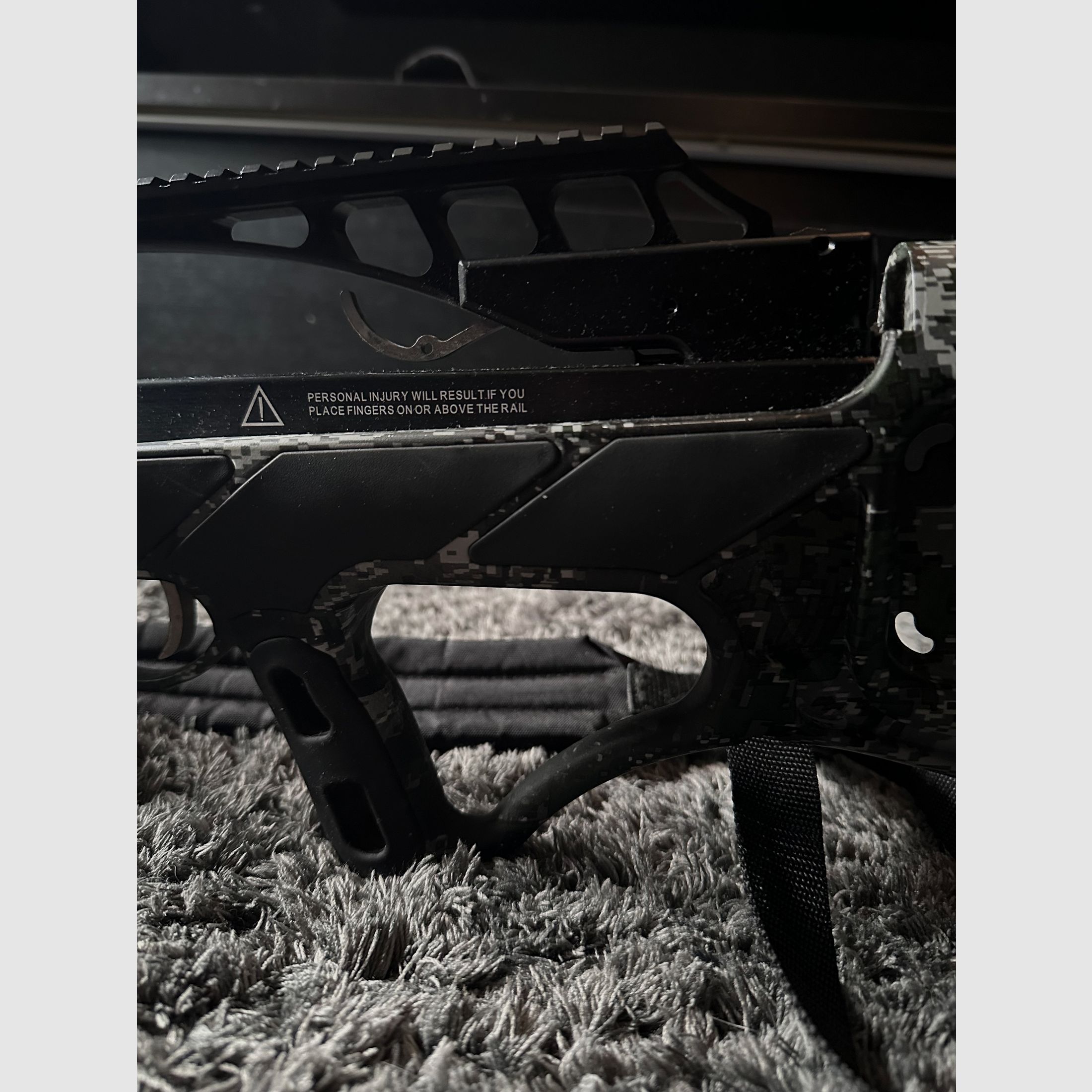 Stryker Strykezone 380 the walking dead armbrust