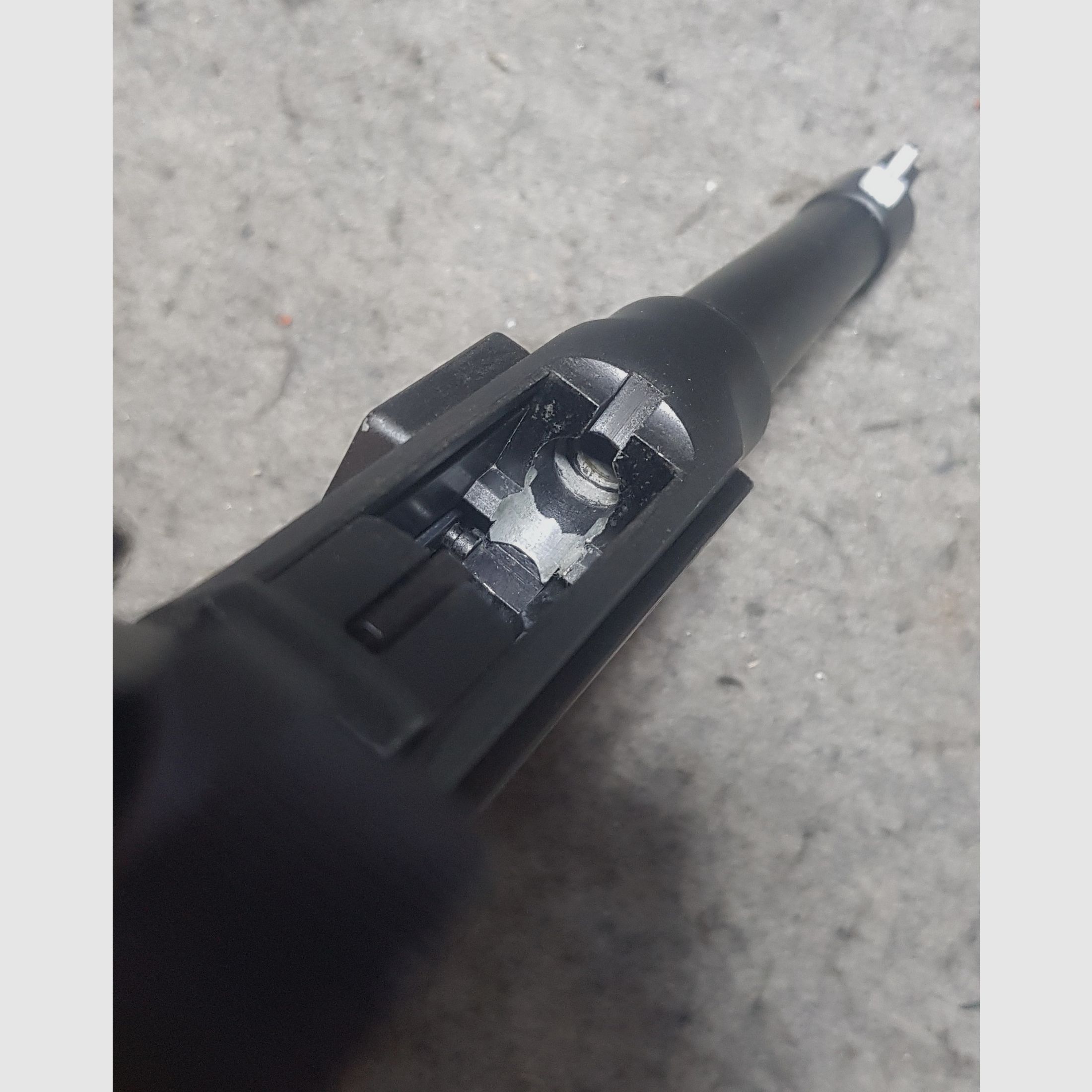 Sehr seltene Pistole PTB 517 Record Mod.  08  Cal. 8mm Knall PAK schwarz brüniert Schreckschuss P08 Holzgriffe