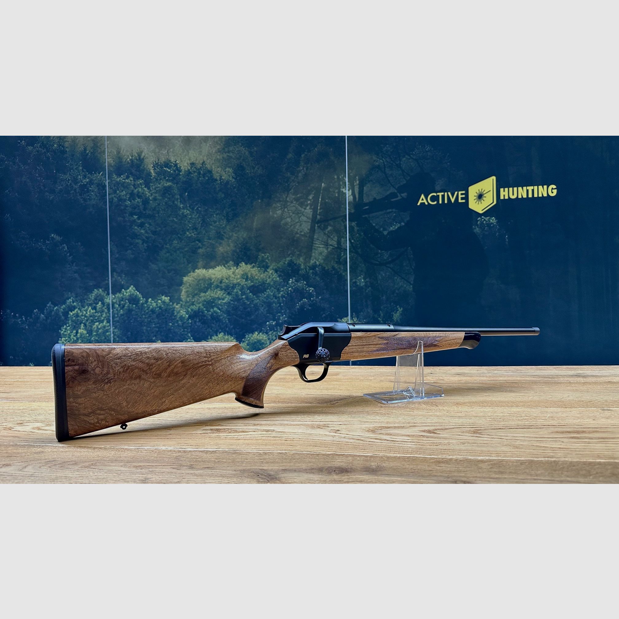 Blaser R8 / HK 3 / M15x1 / gekürzter Lauf / goldenes Logo / AH Kammergriffkugel / Kaliber nach Wahl