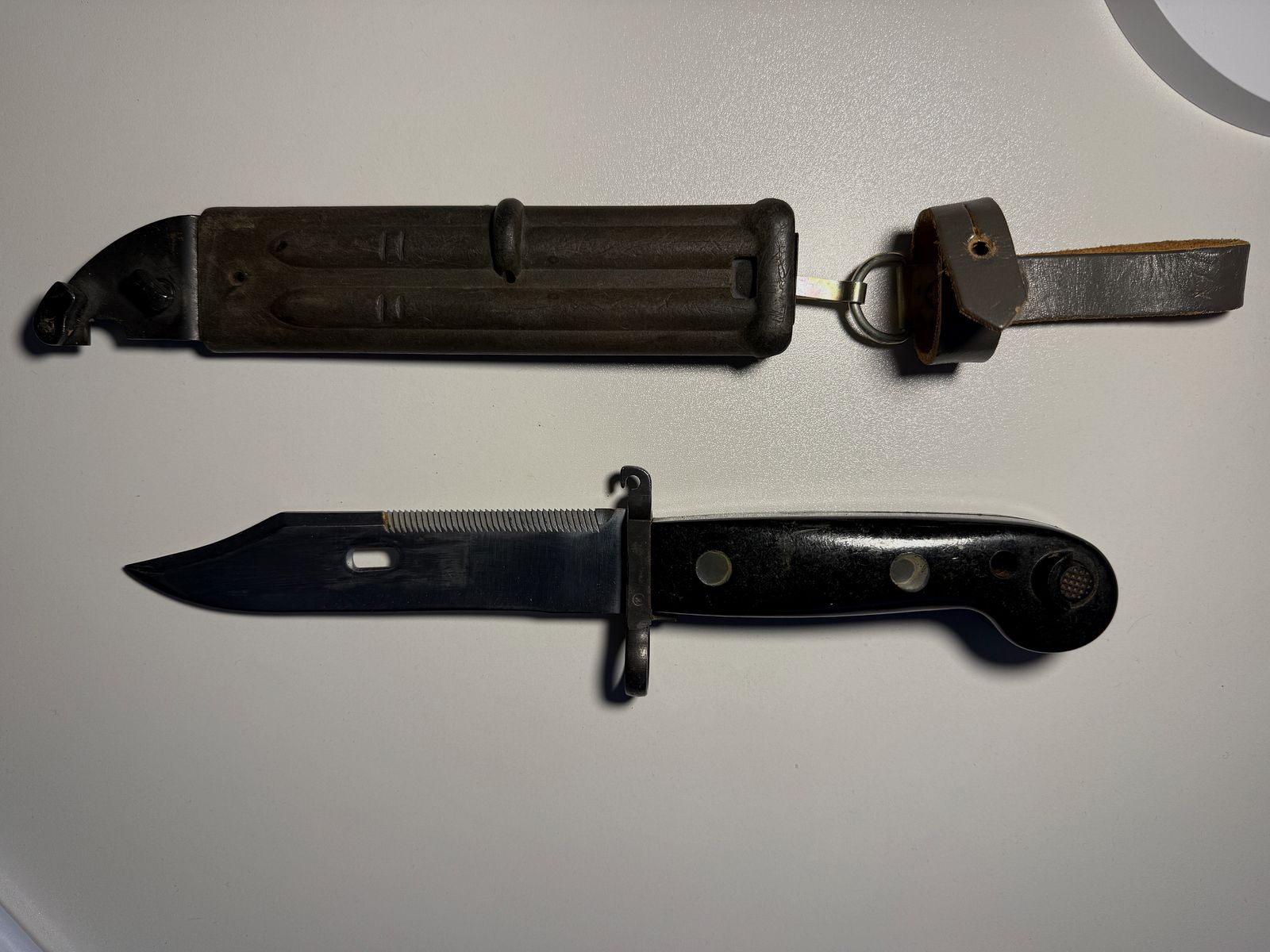 Baïonnette DDR / NVA AK 47, couteau de combat pour Kalachnikov