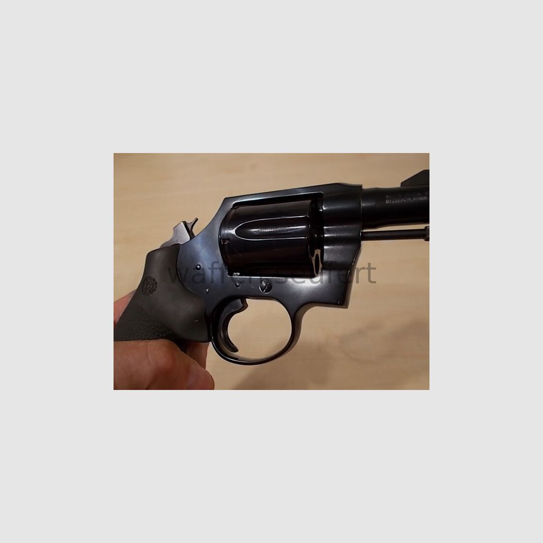 Colt Detective 2" snub nose Hogue rubber grip