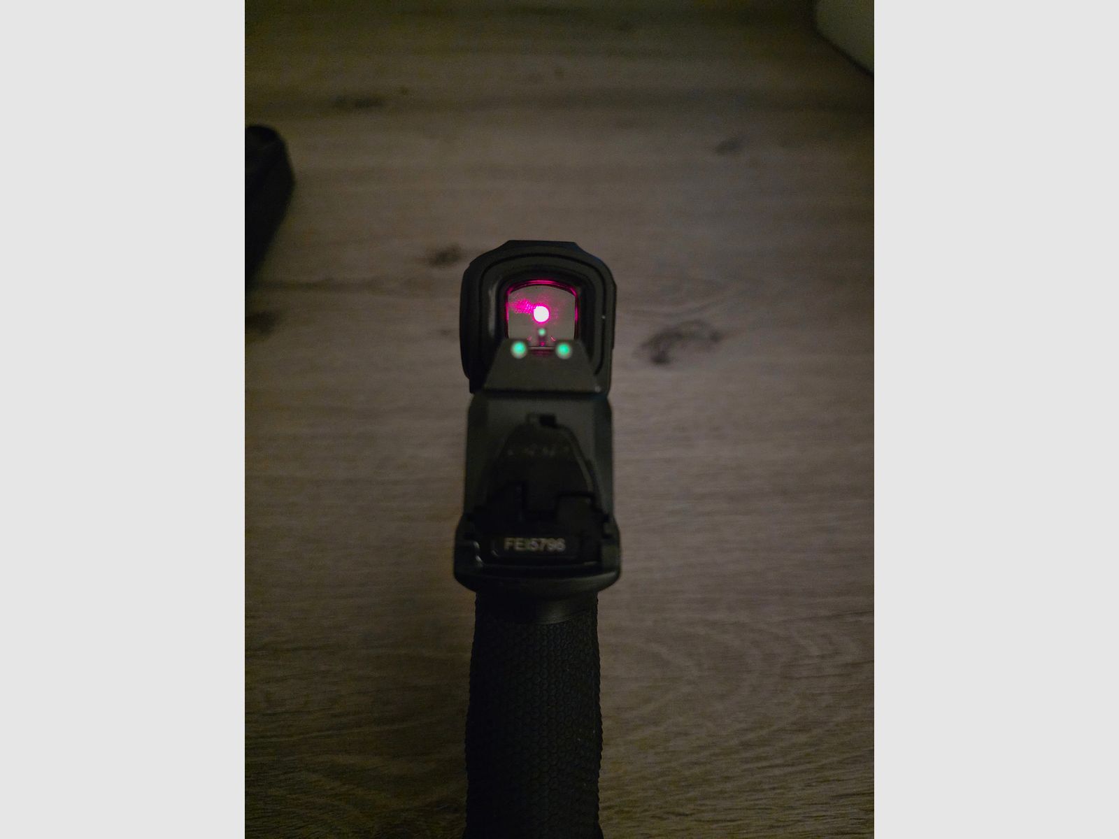 Pistole PDP Compact V2 PRO SD Tritium Kimme und Korn mit Leuchtpunktvisier Acro C-2